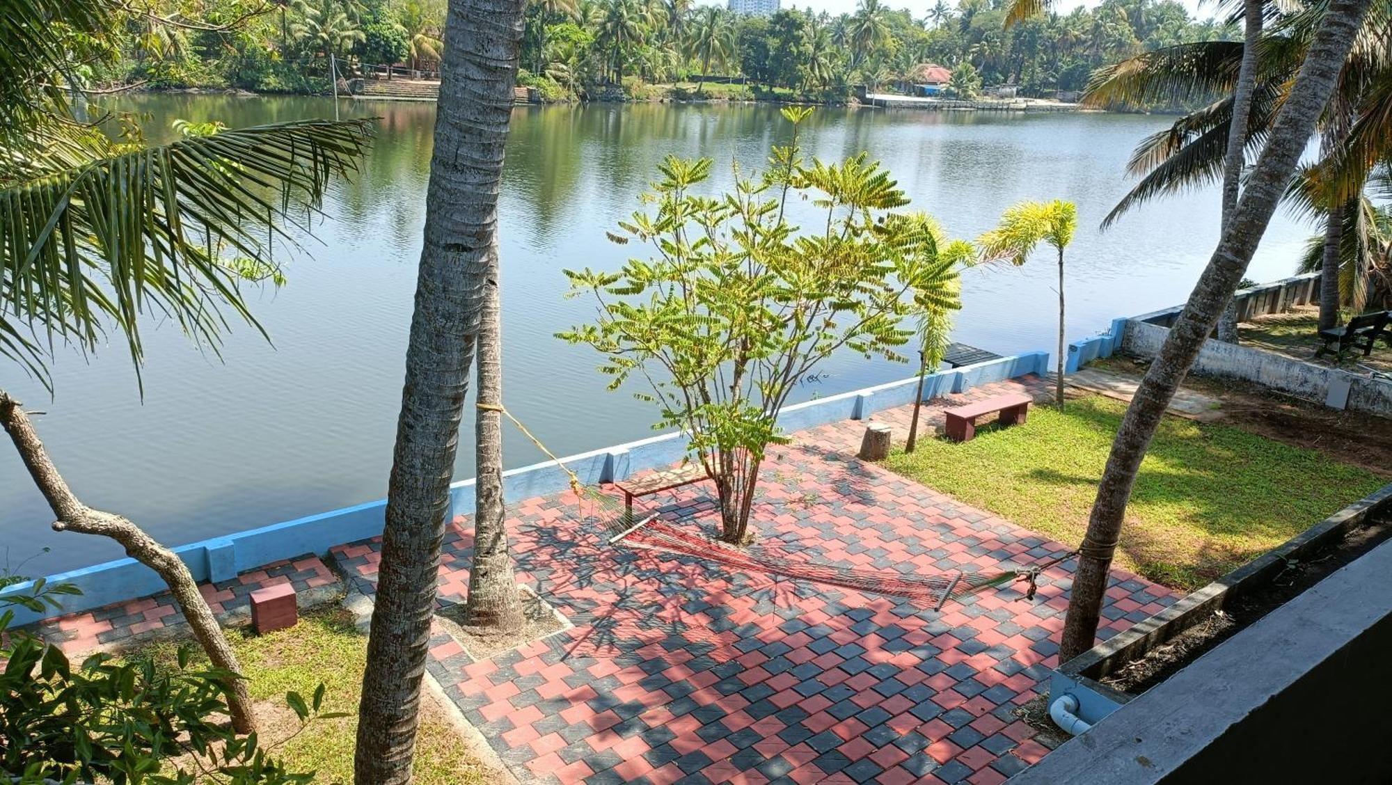 River View - Waterfront Villa
