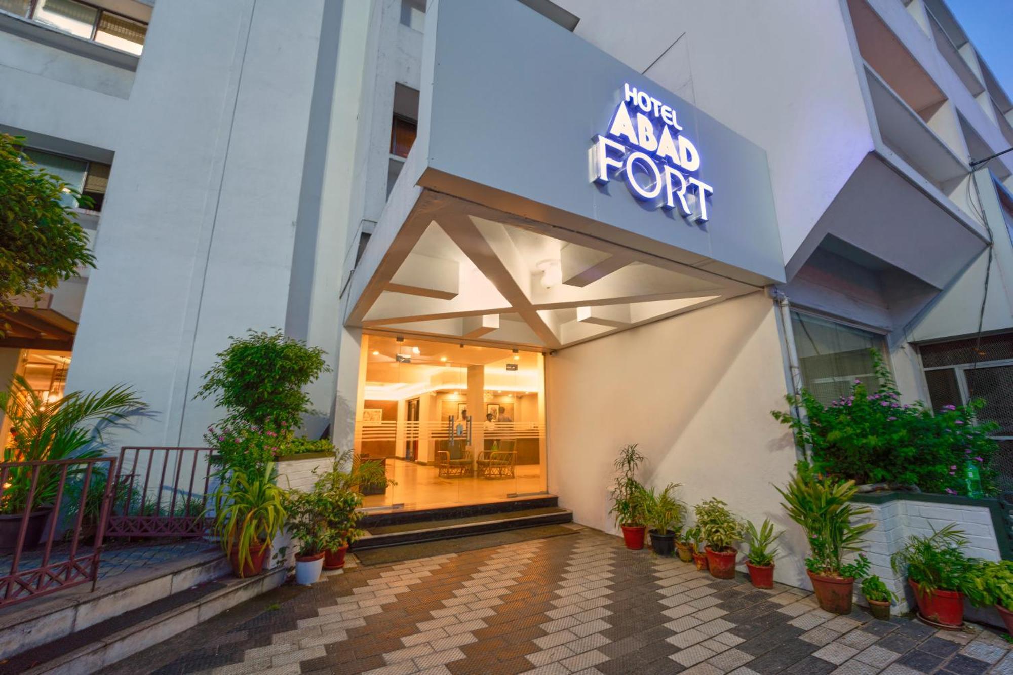 Abad Hotel 3*