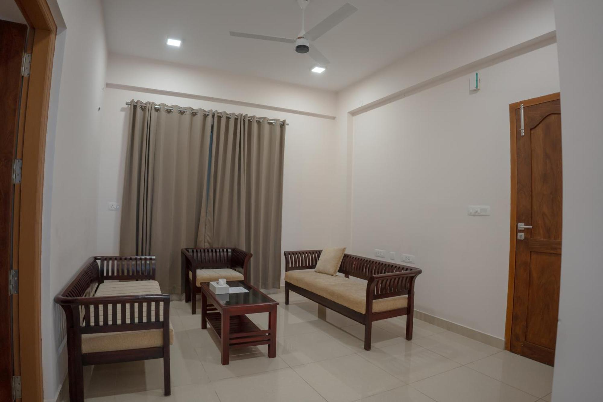 Hotel Daffodils Luxury Airport *