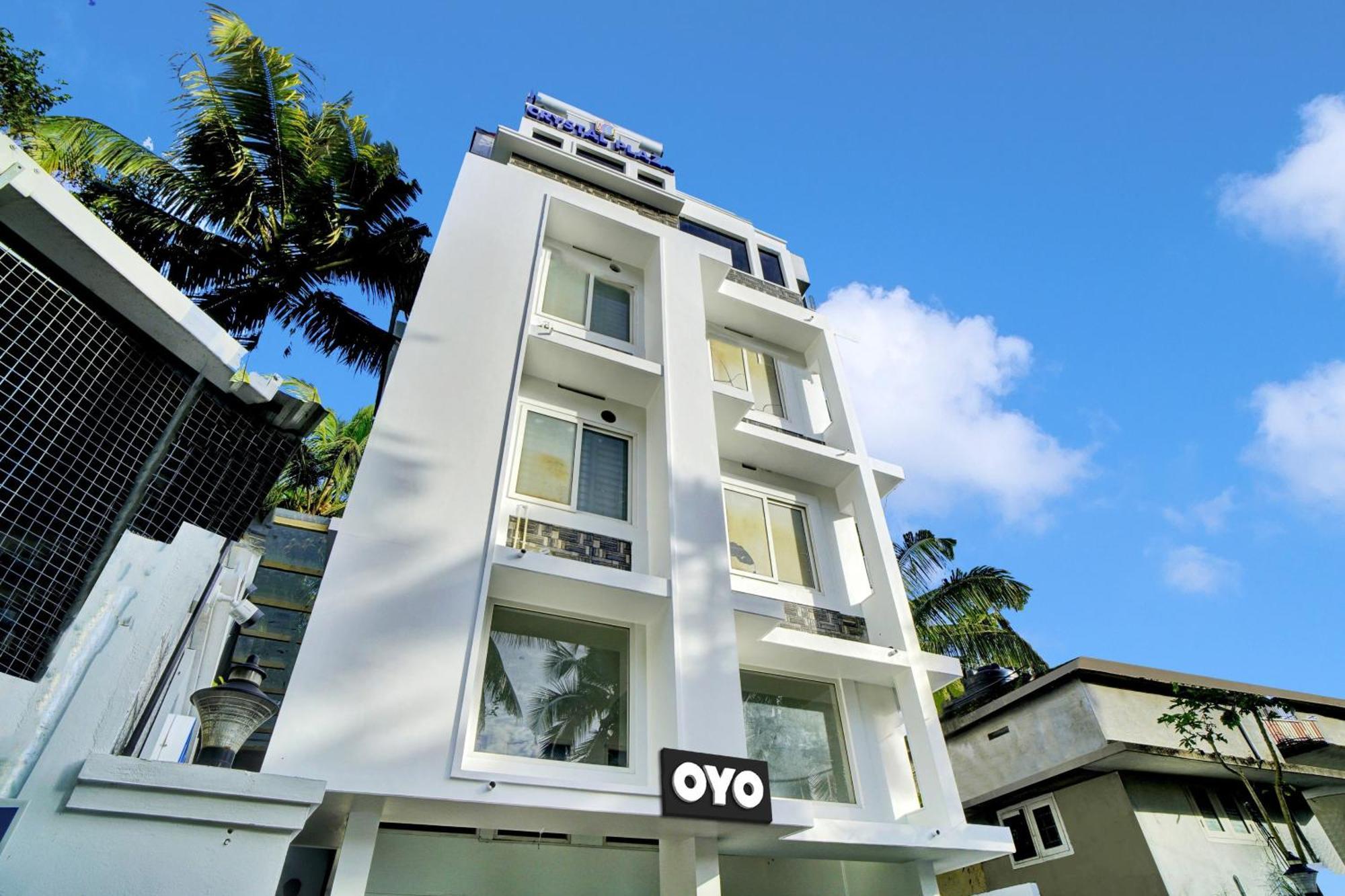 Super O Crystal Executive Hotel 4*