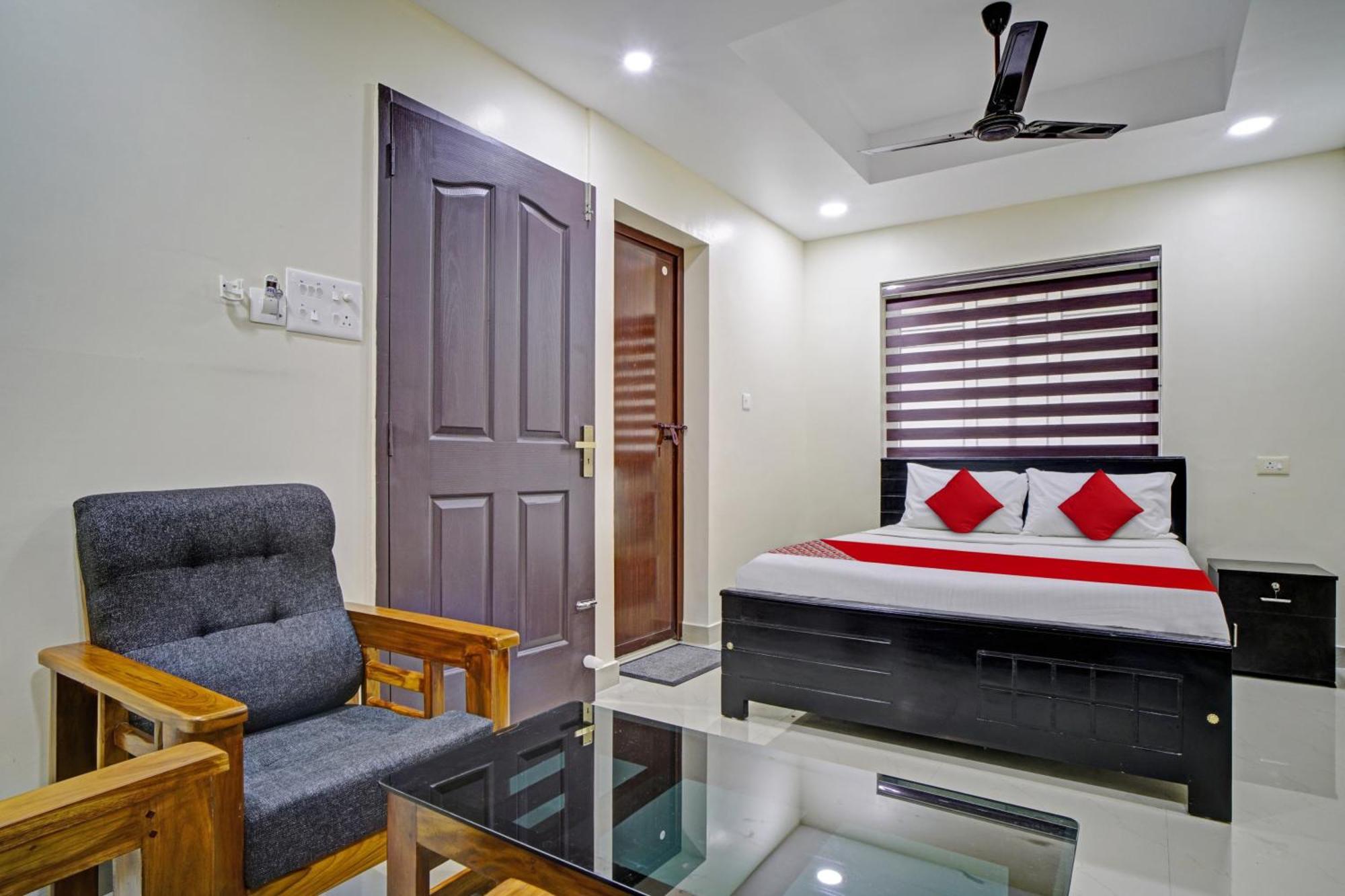 Super O Crystal Executive 4* Kochi