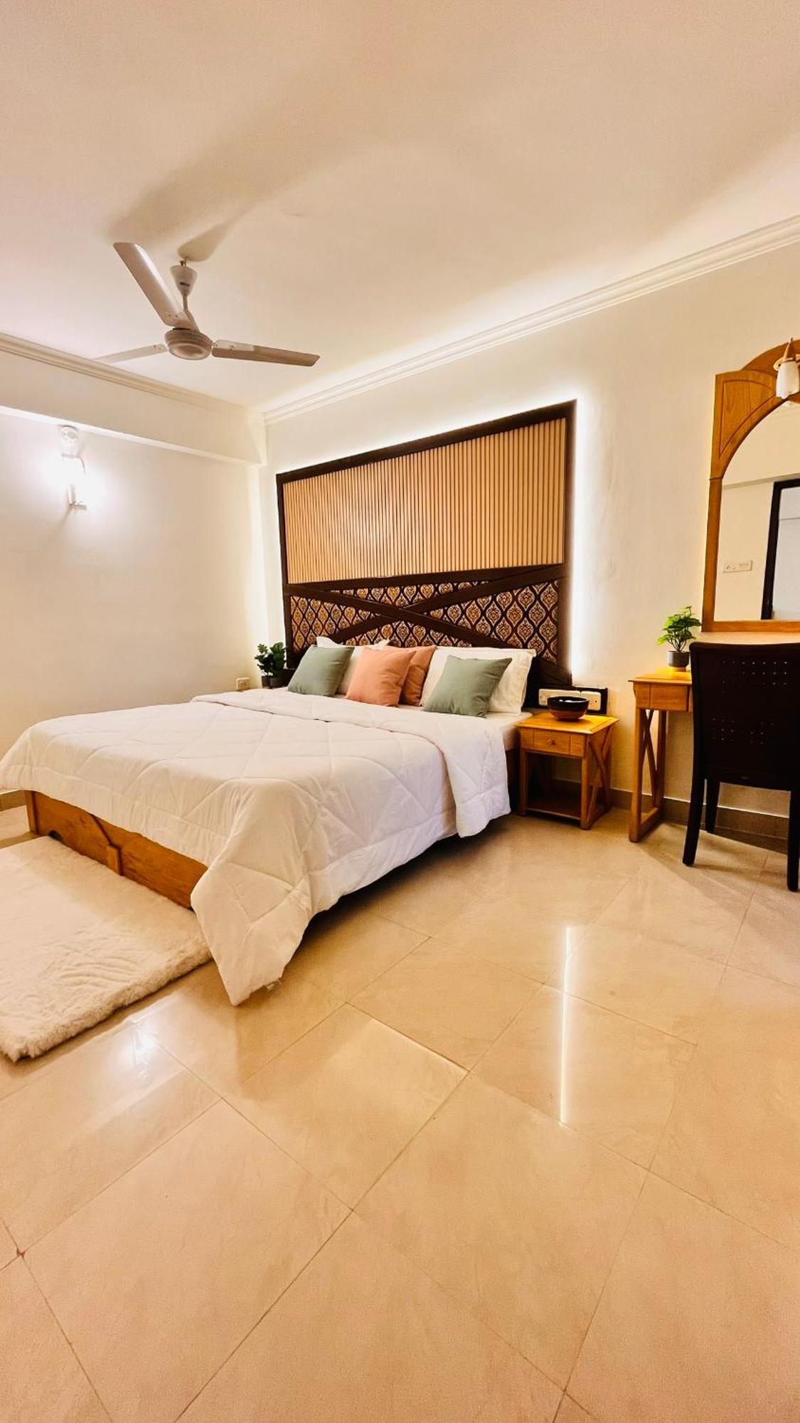 Joy - Exclusive Private 4-star Ac Inside Lotus 8 - 3 Min Walk From Cochin Airport * Kochi