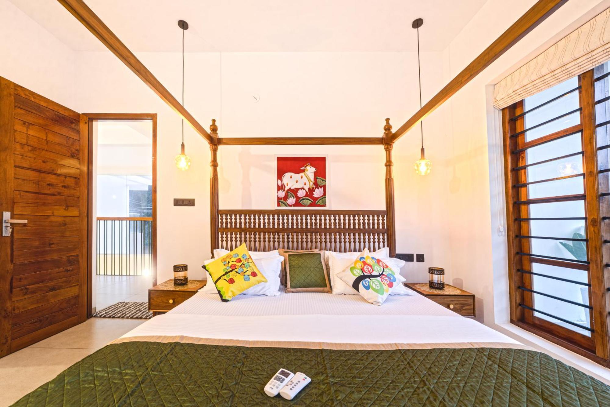 The Zenith - Premium Pool Villa Kochi