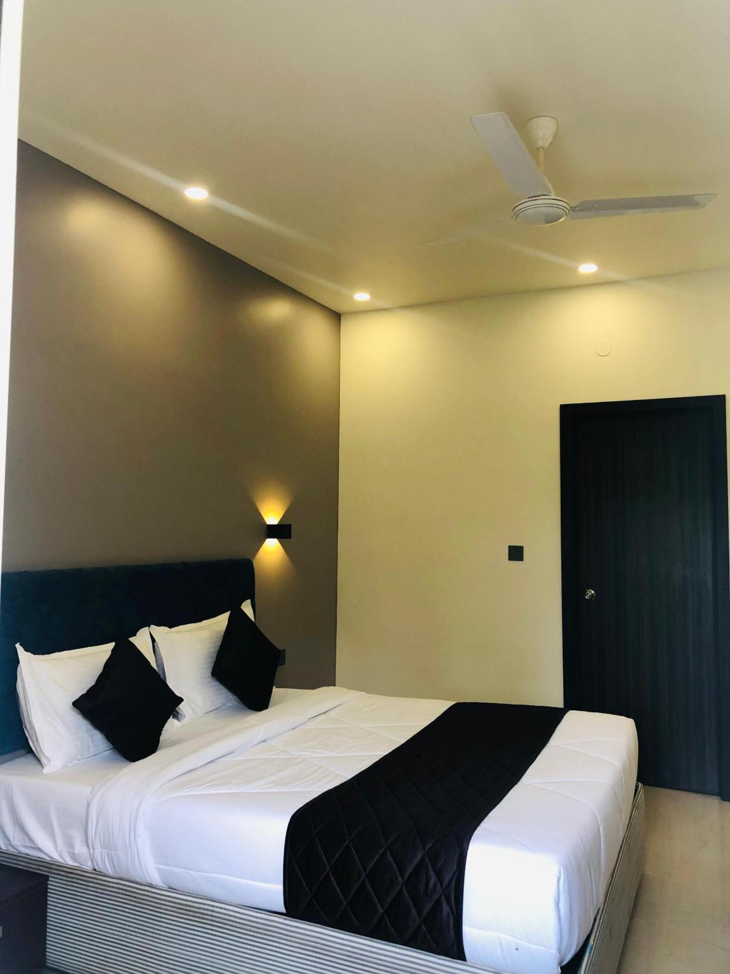 Hotel The Lotaz