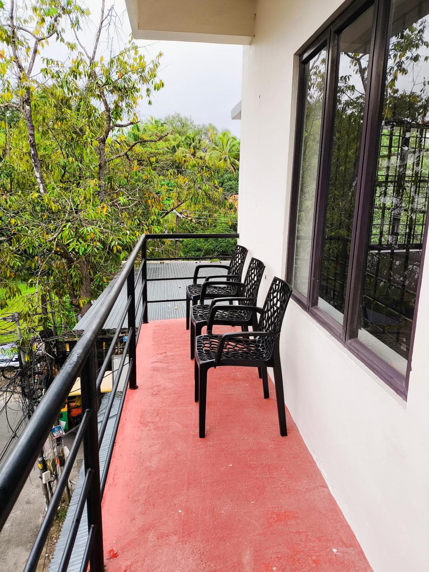 Stayzo Hostel