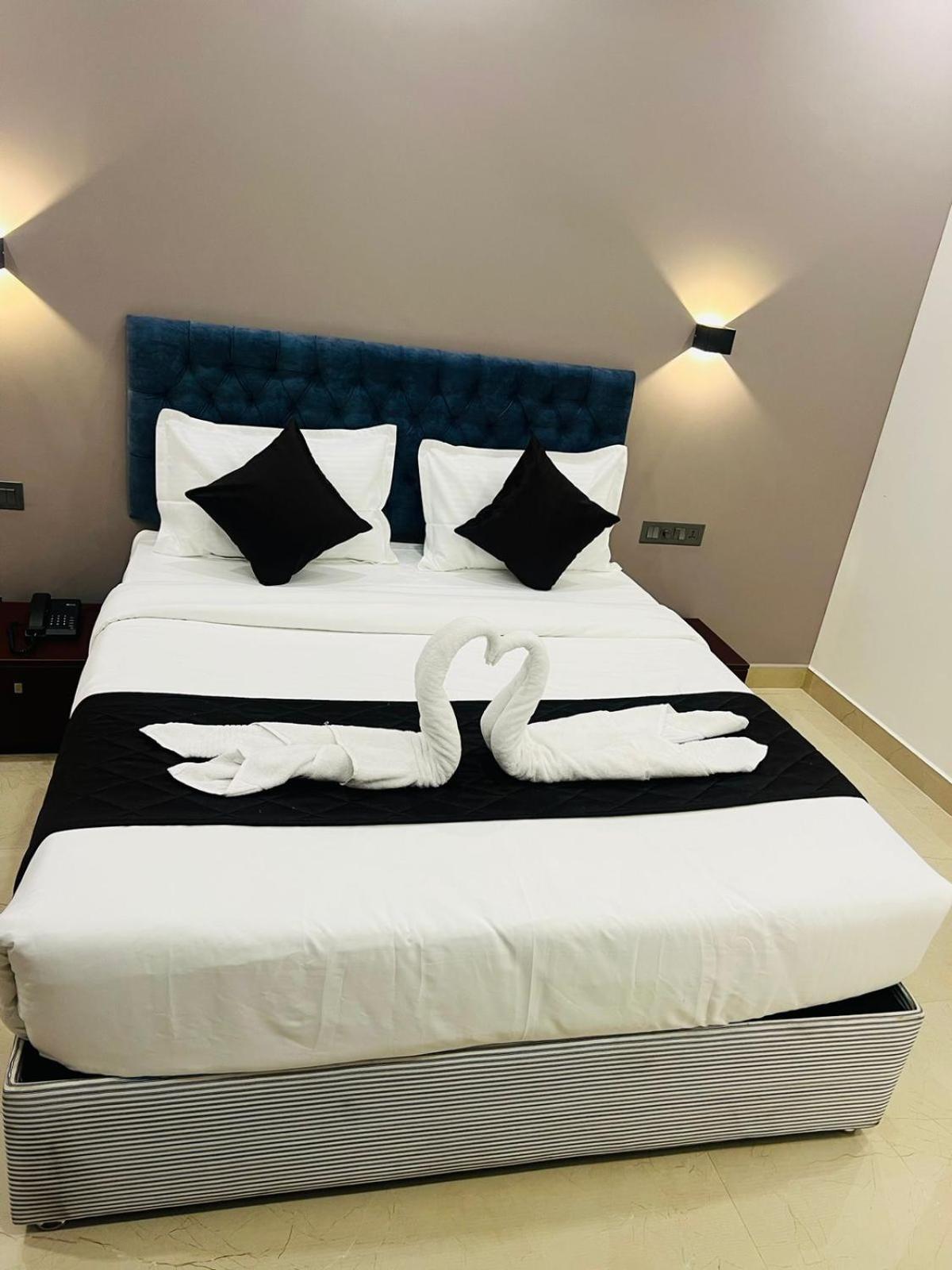 Hotel The Lotaz 3*