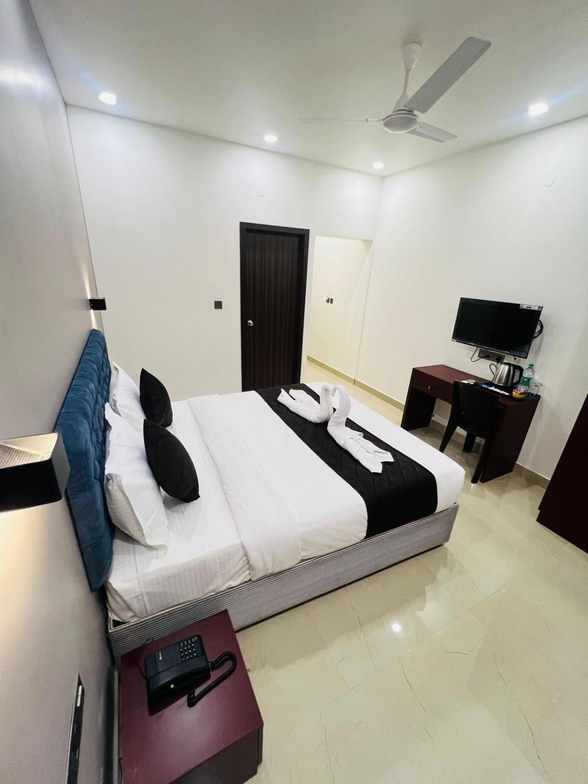 Hotel The Lotaz