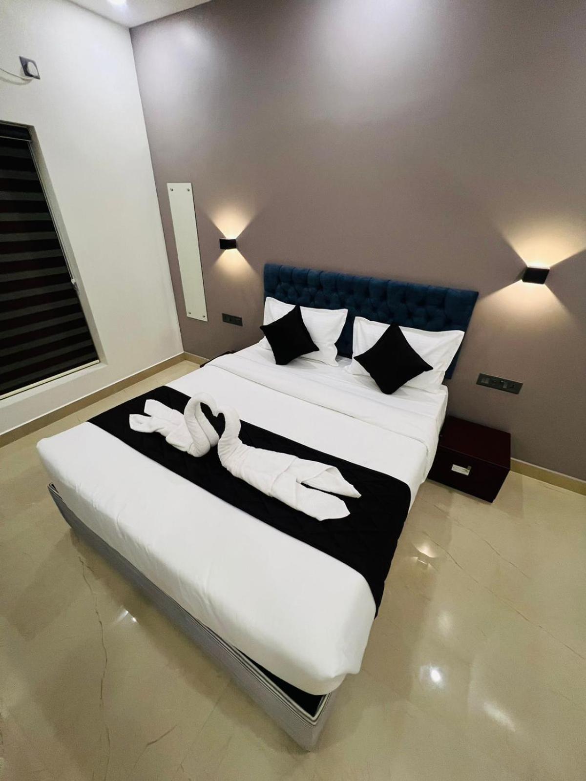 Hotel The Lotaz 3*