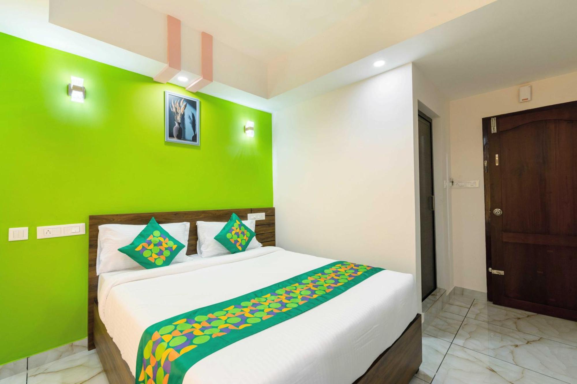 Treebo Airsuite Airport 3*