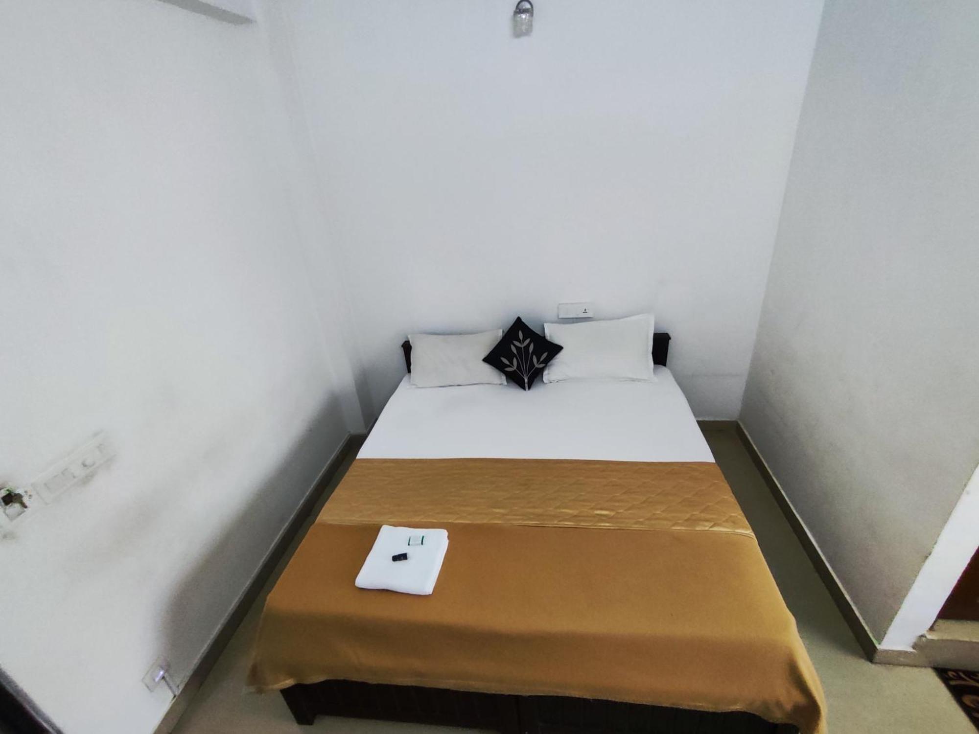 Capsule hotel Awa Residency *