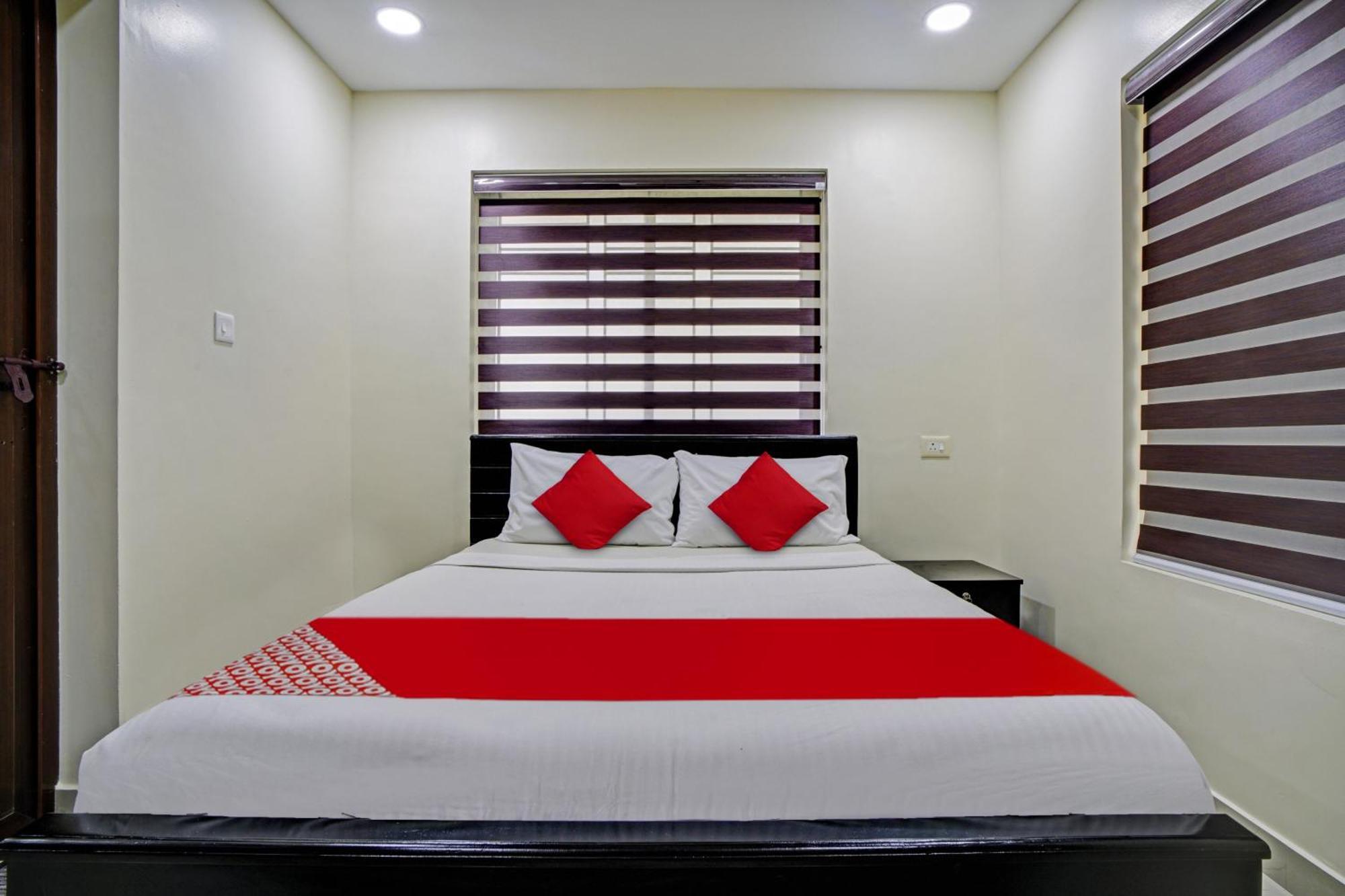 Super O Crystal Executive Hotel Kochi