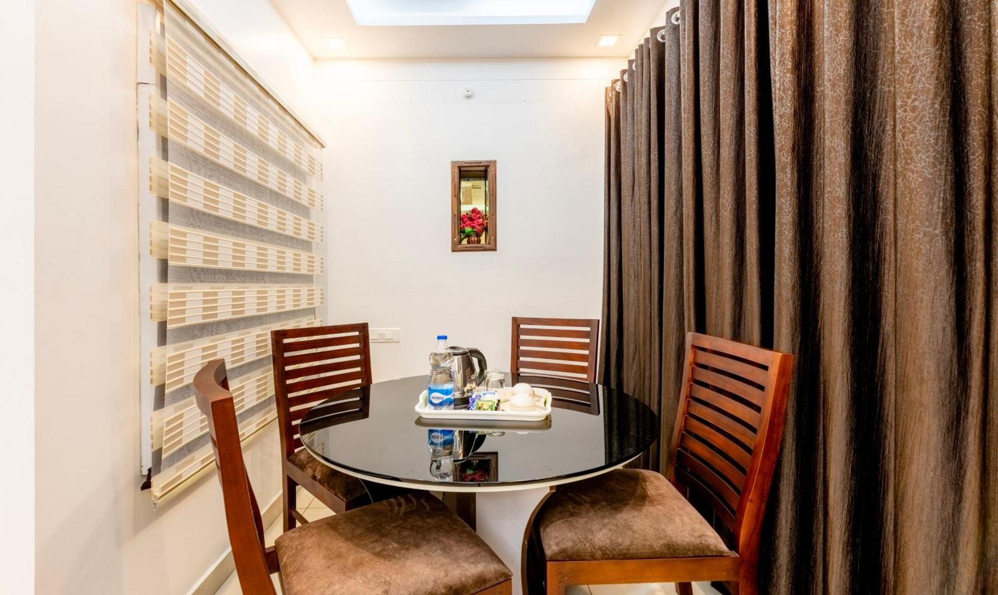 Hotel Treebo Premium Cochin Airport, 5 Min From Cochin Airport