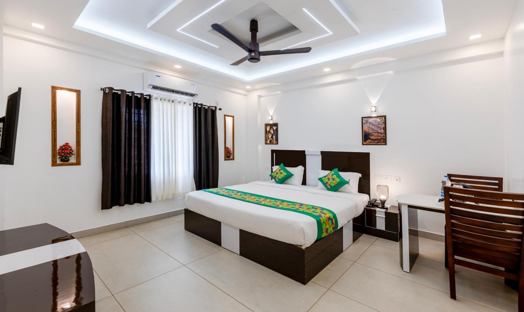 Treebo Premium Cochin Airport, 5 Min From Cochin Airport 3*