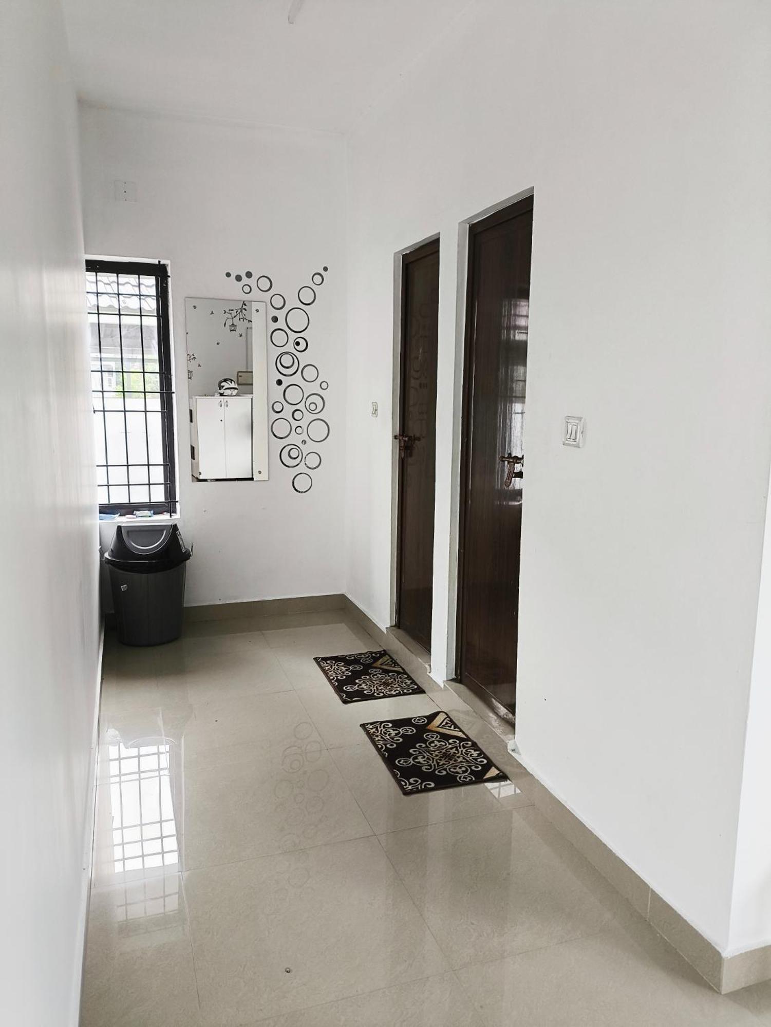 Stayzo Hostel