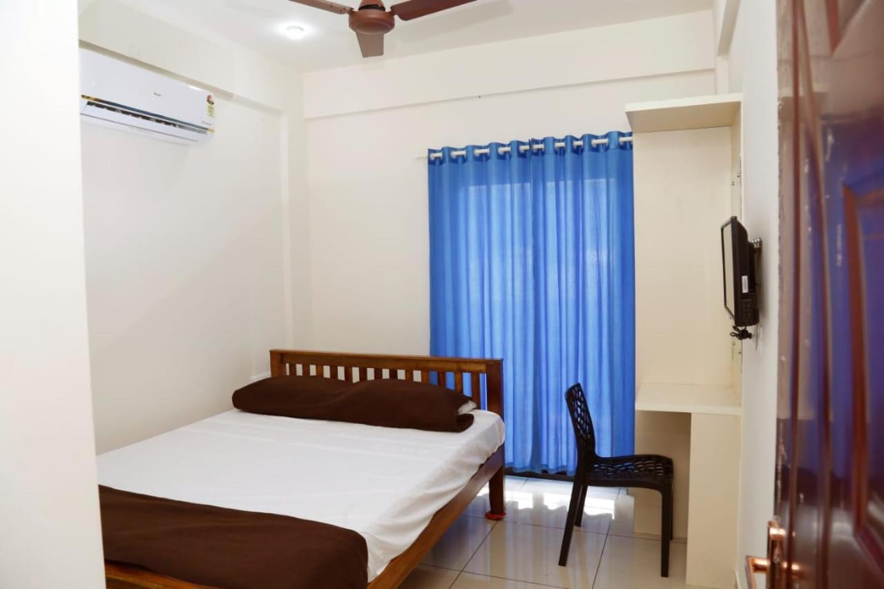 Lodge Uthram Residency *