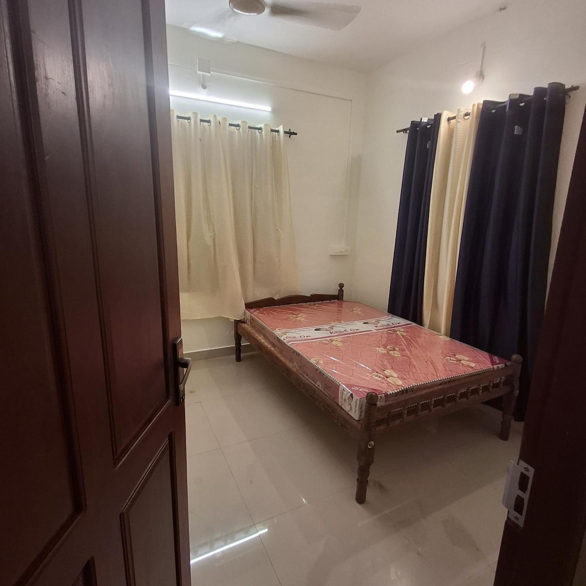 Apartment Skylux Service