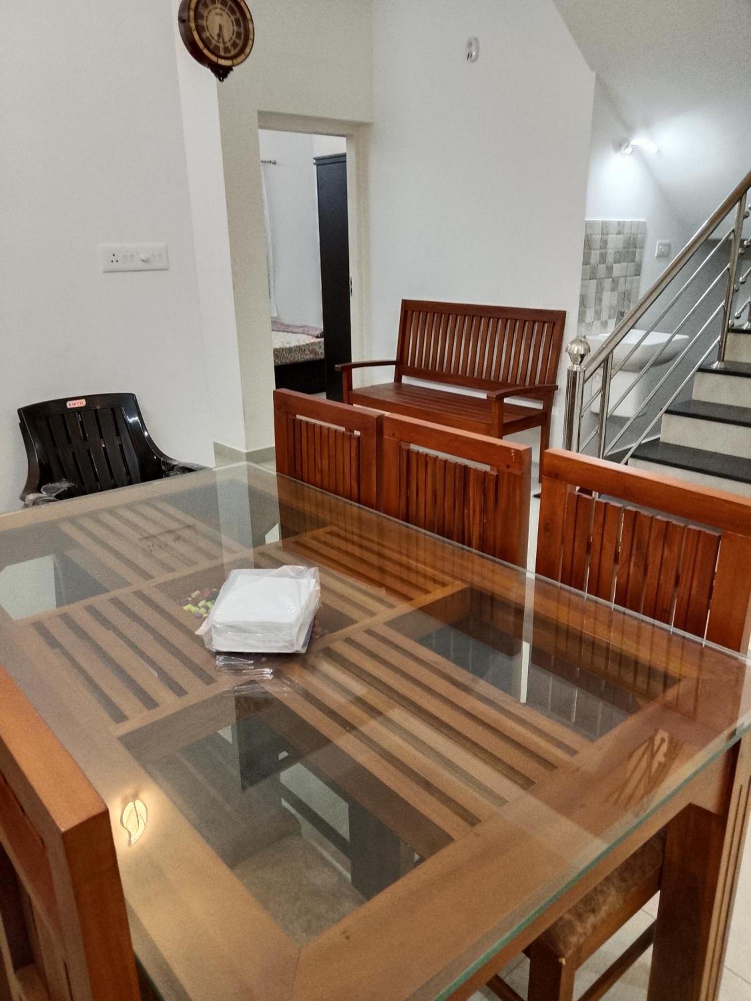 Hill Crown Emerald Holiday home *