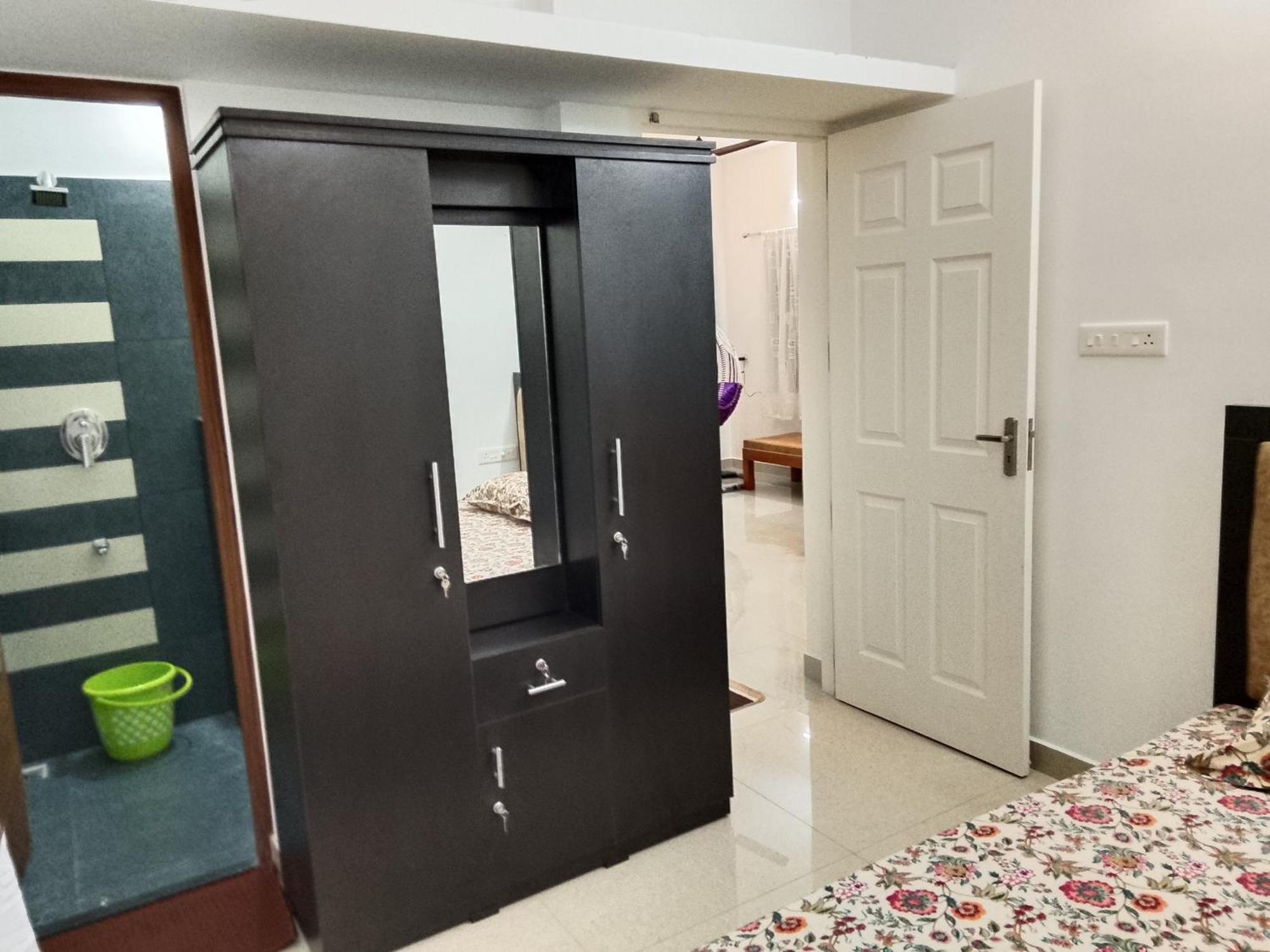Holiday home Hill Crown Emerald *