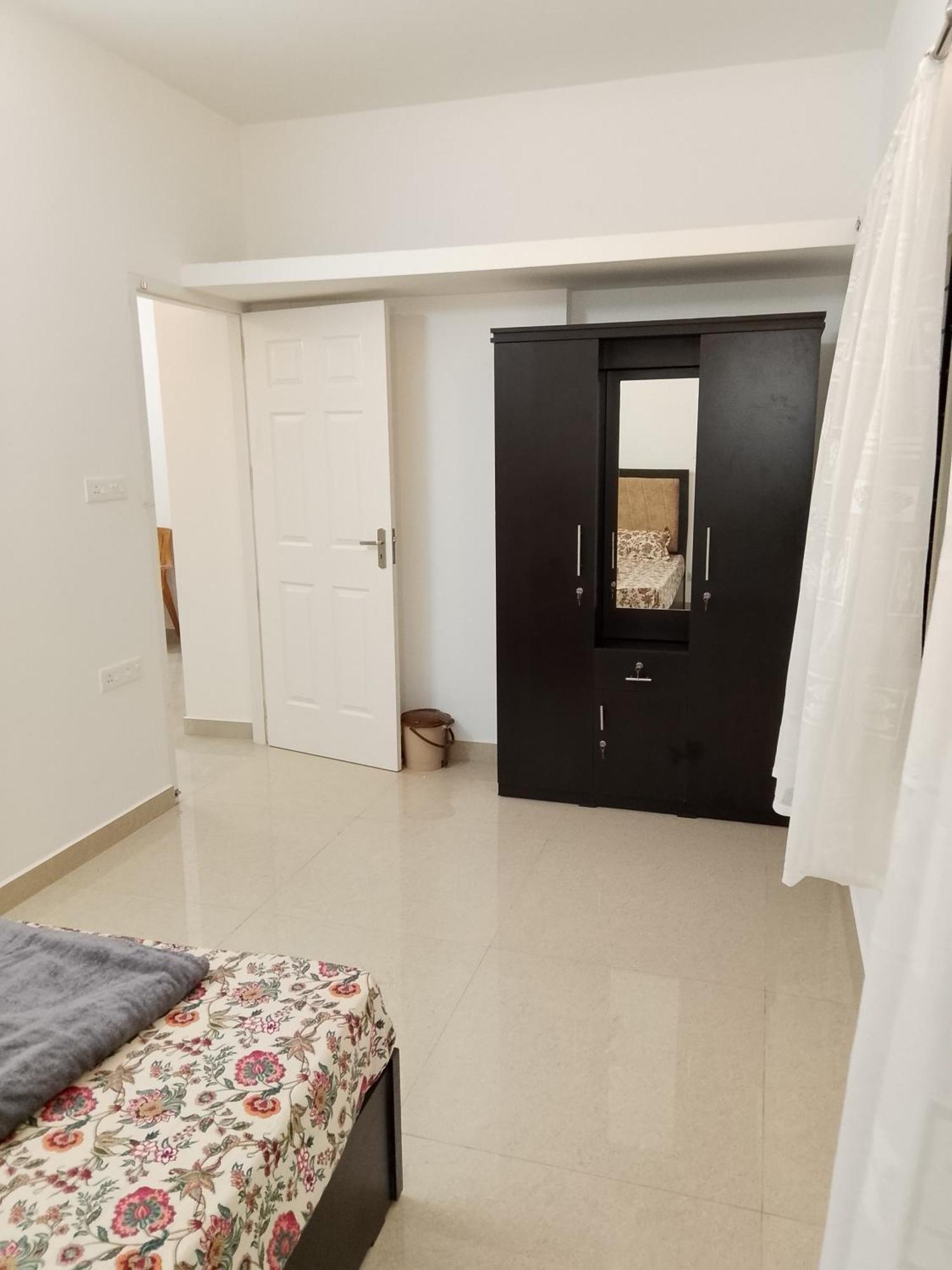 Hill Crown Emerald Holiday home *