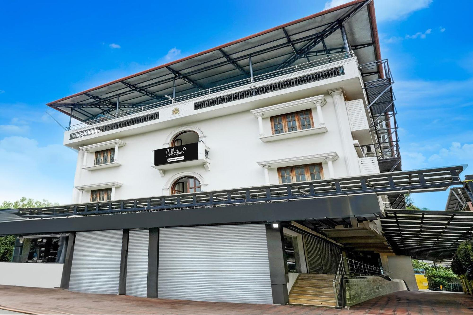 Collection O Mg Road Kochi