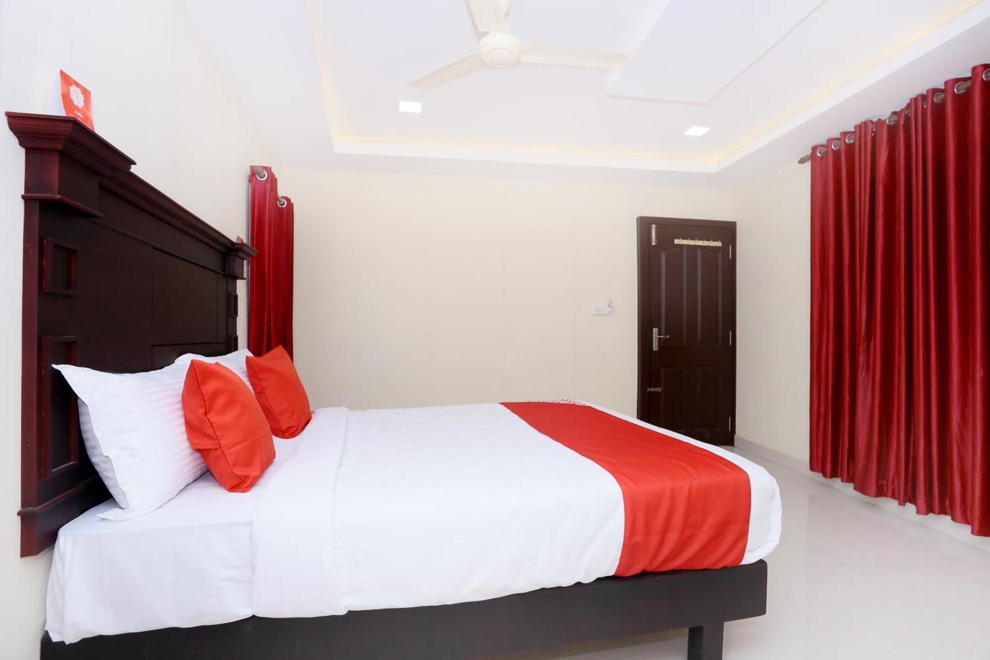 Hotel O Malabar Plaza 3*