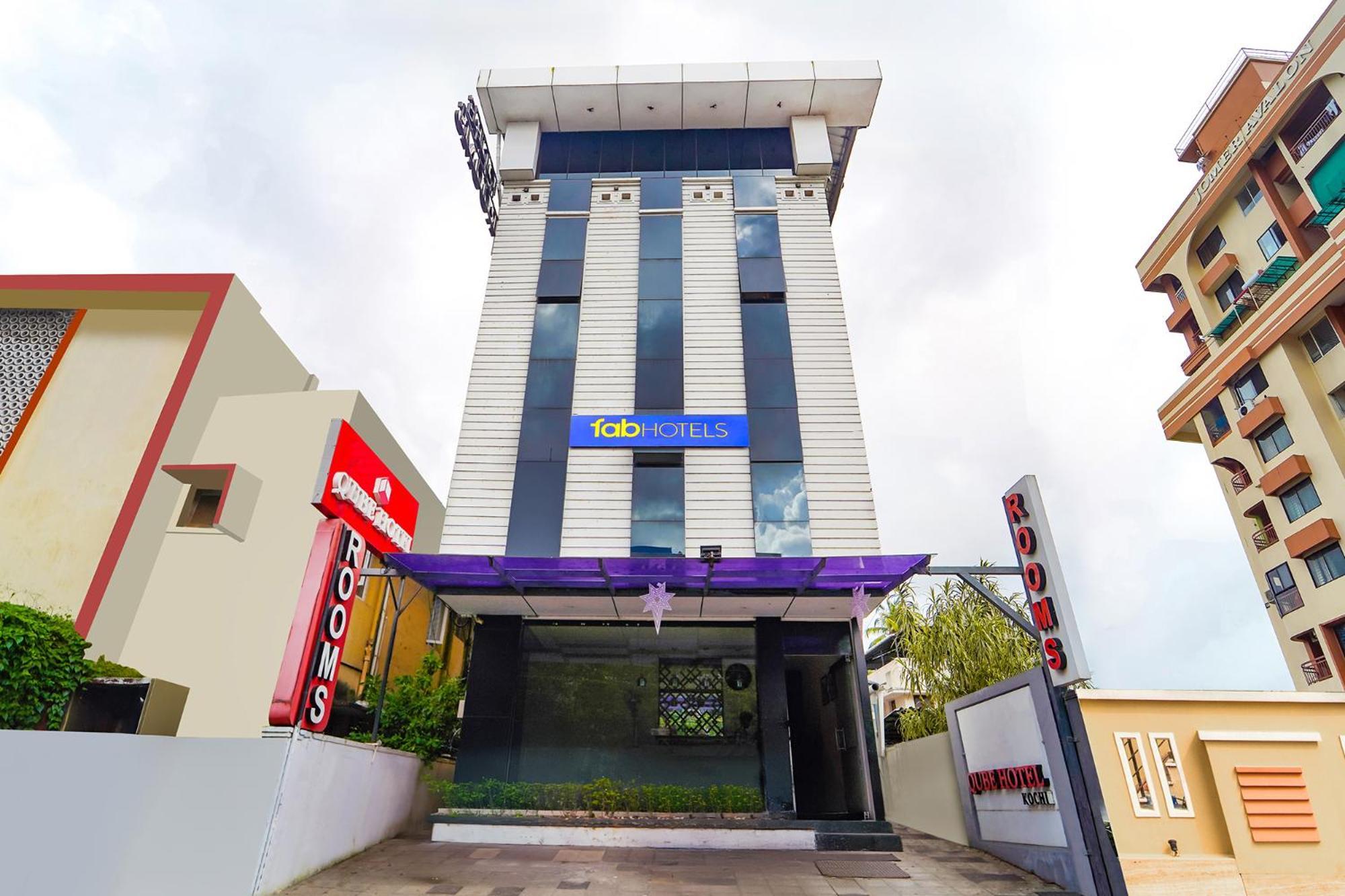 Fabhotel Qube - 800m From Ernakulam Junction South Railway Station Hotel 3*