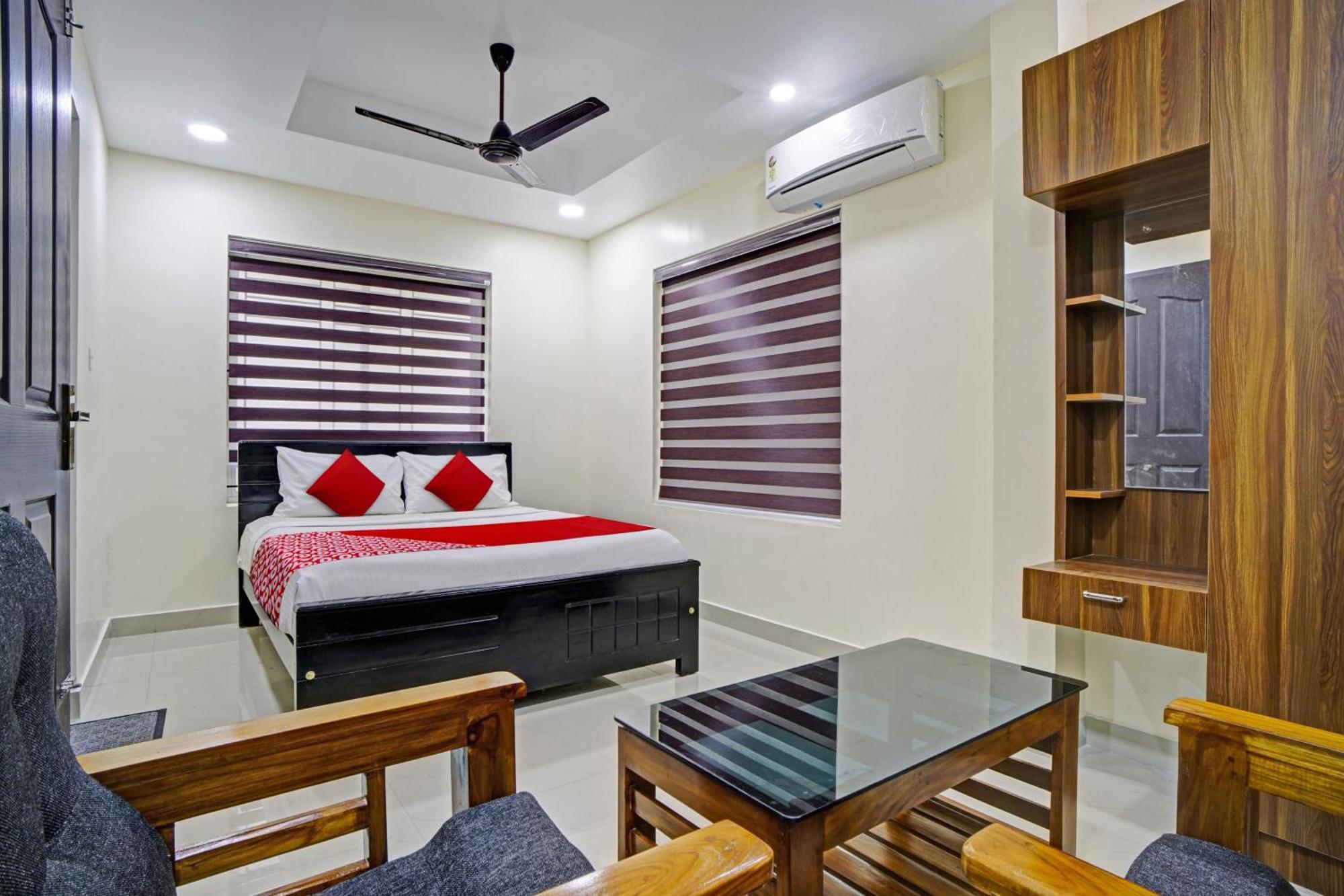 Hotel Super O Crystal Executive Kochi