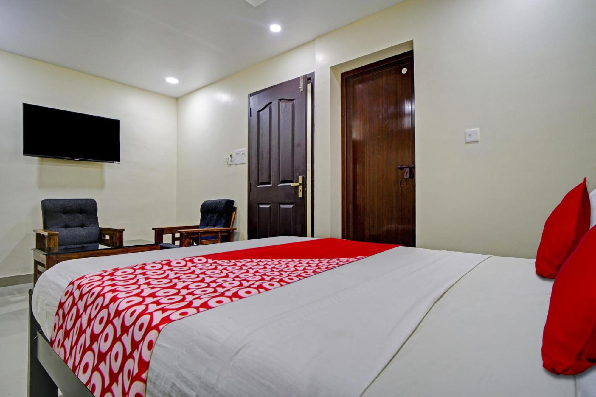 Super O Crystal Executive 4* Kochi