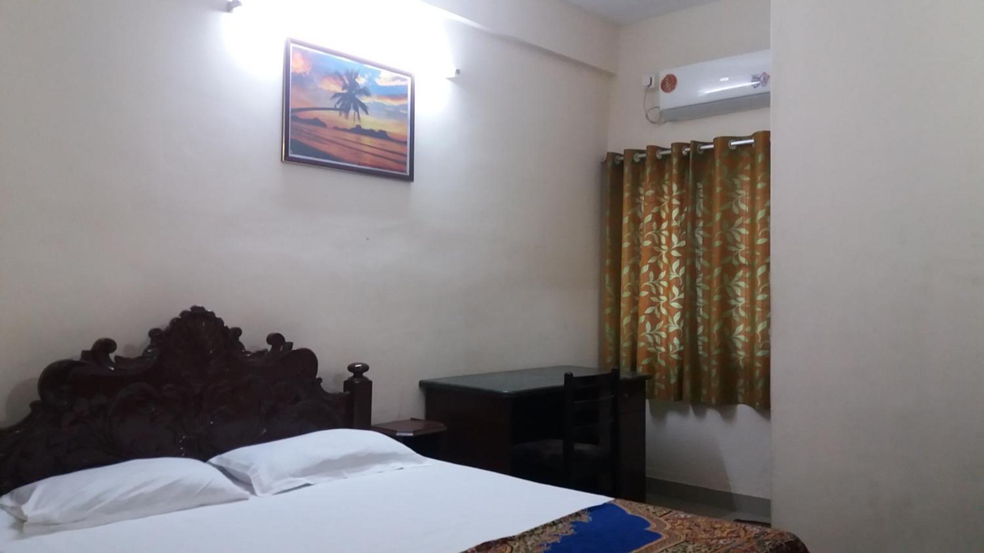 Classic Tourist Lodge *