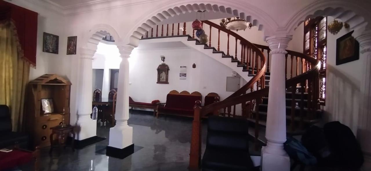 Aryabhadhra 7 * Kochi