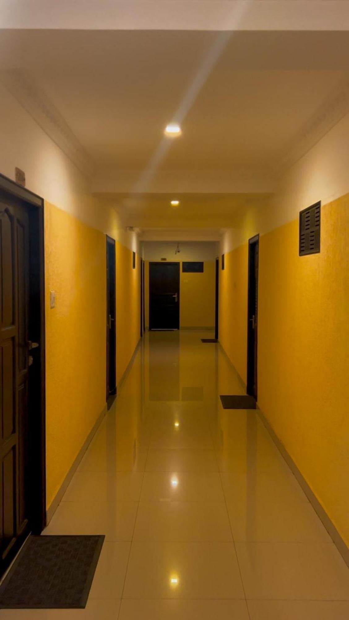 K V Hotel 3*