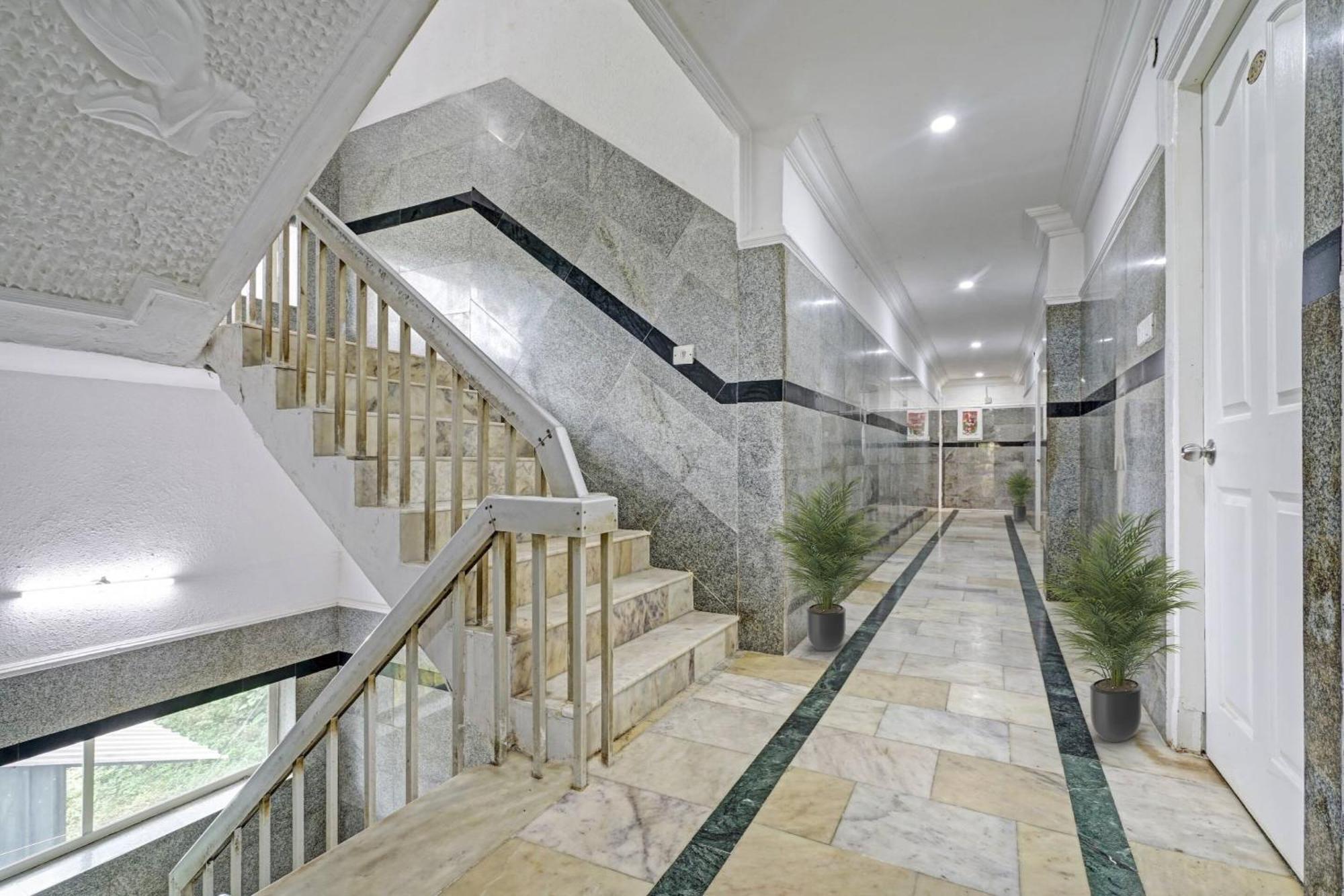 Hotel Capital O Rayan Plaza 3*