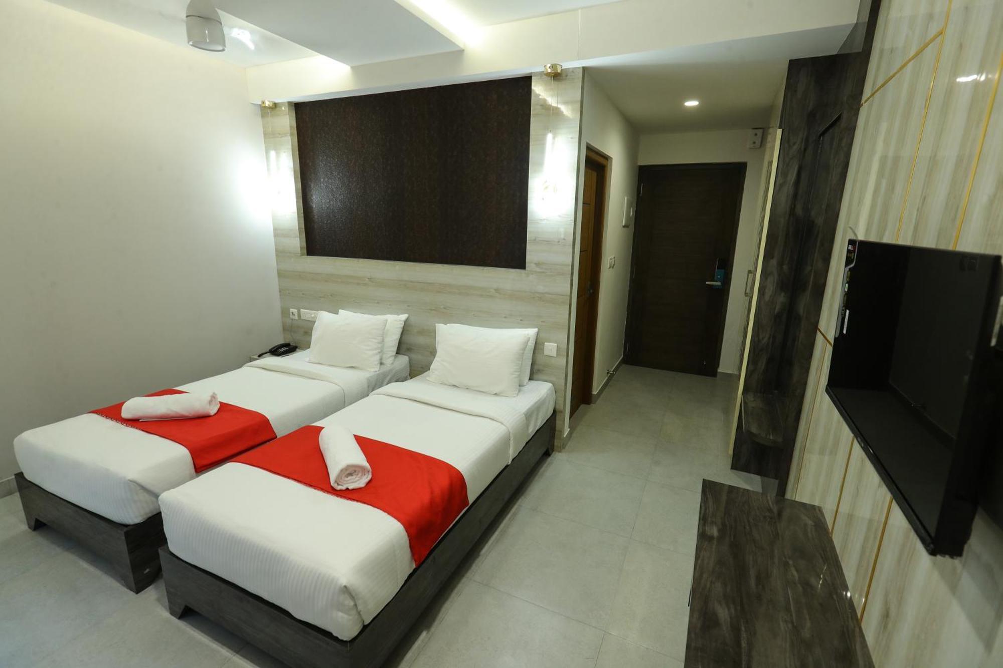 Hotel D-luxe Kochi