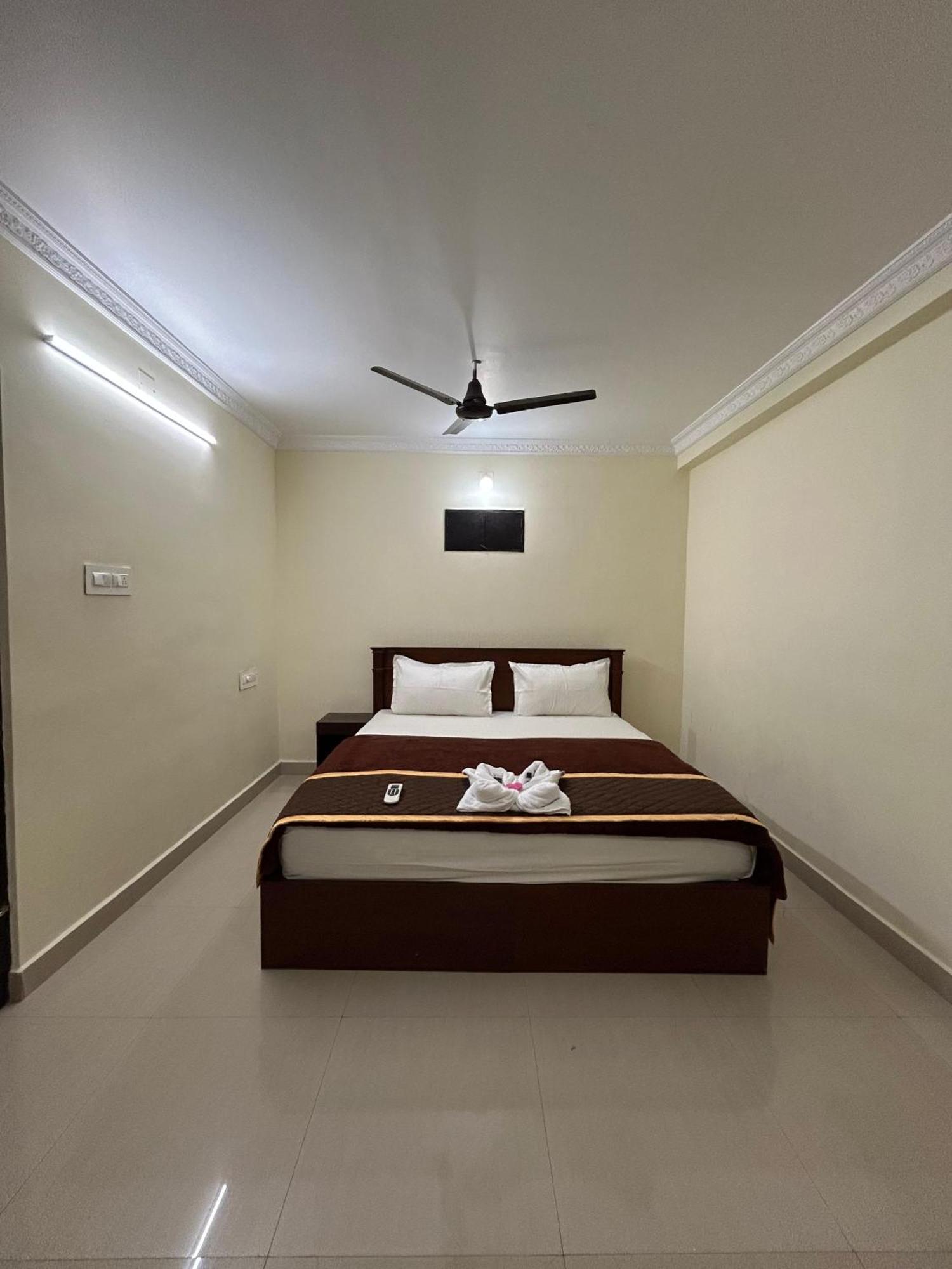 K V 3* Kochi