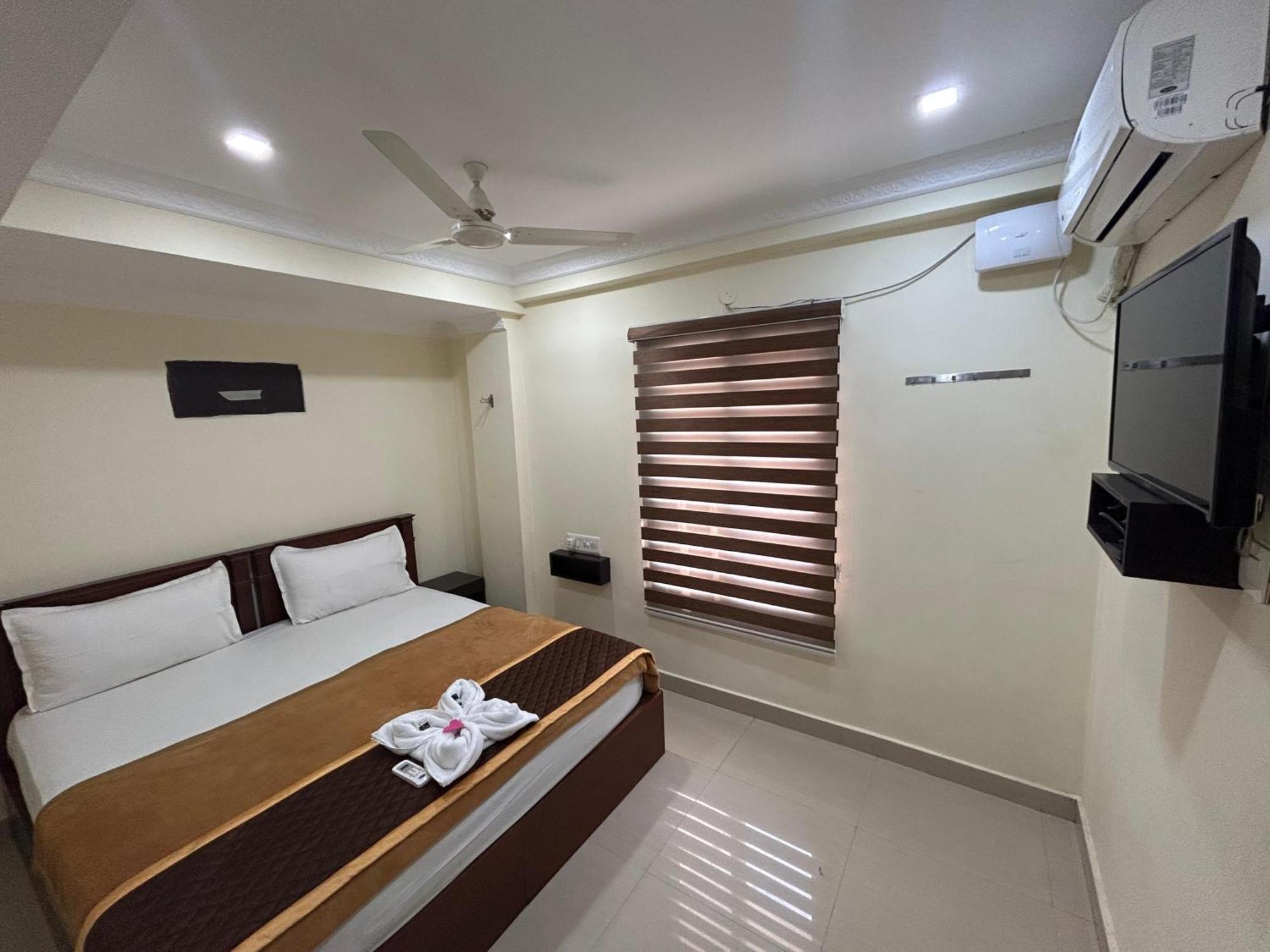 Hotel K V 3*