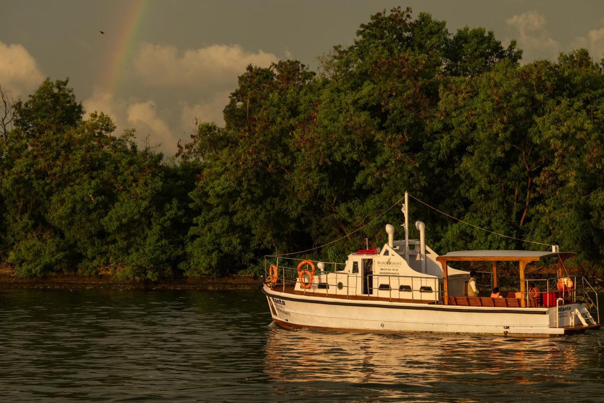 Hotel Brunton Boatyard - A Cgh Earth Experience Kochi