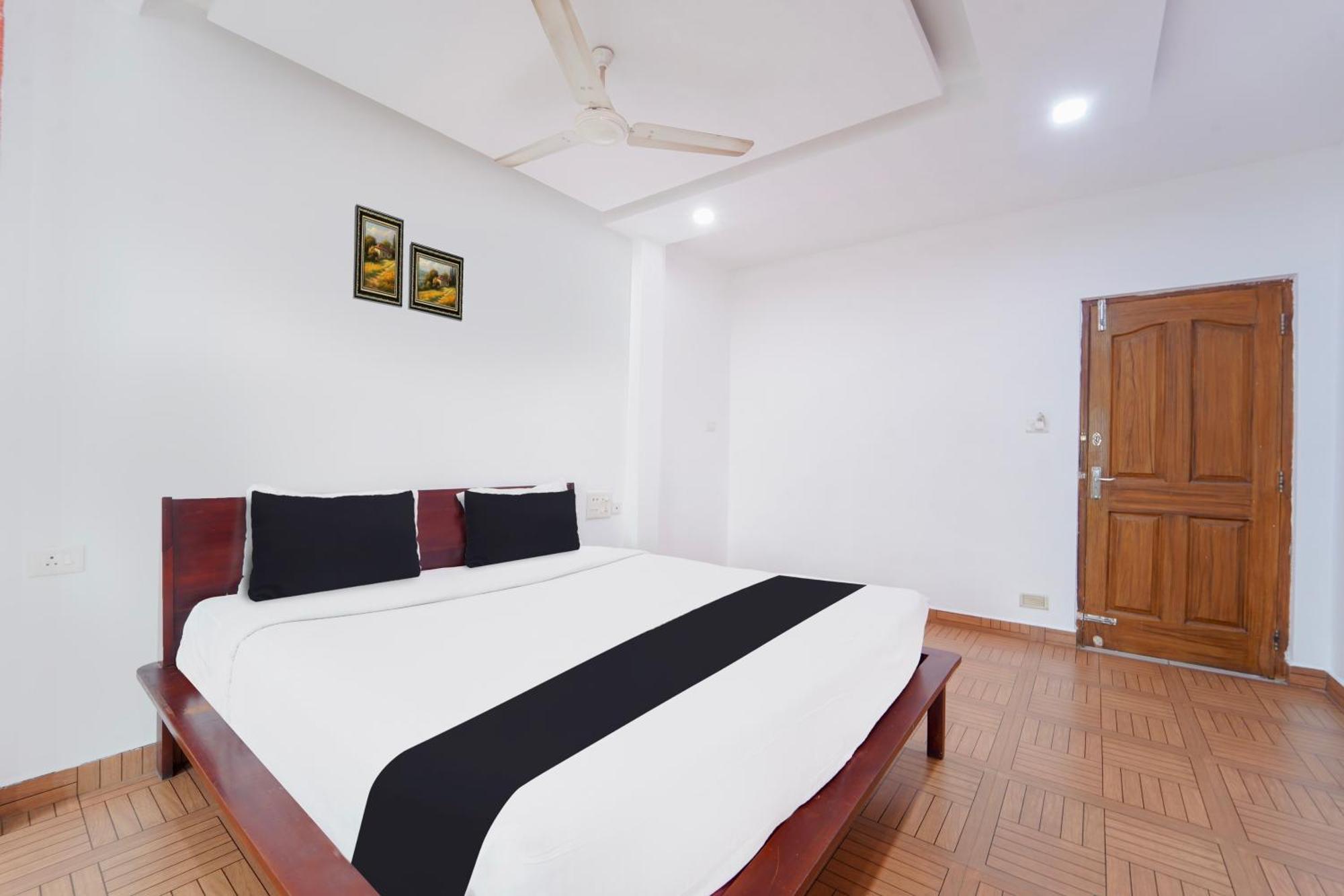 Super Townhouse Center Ernakulam