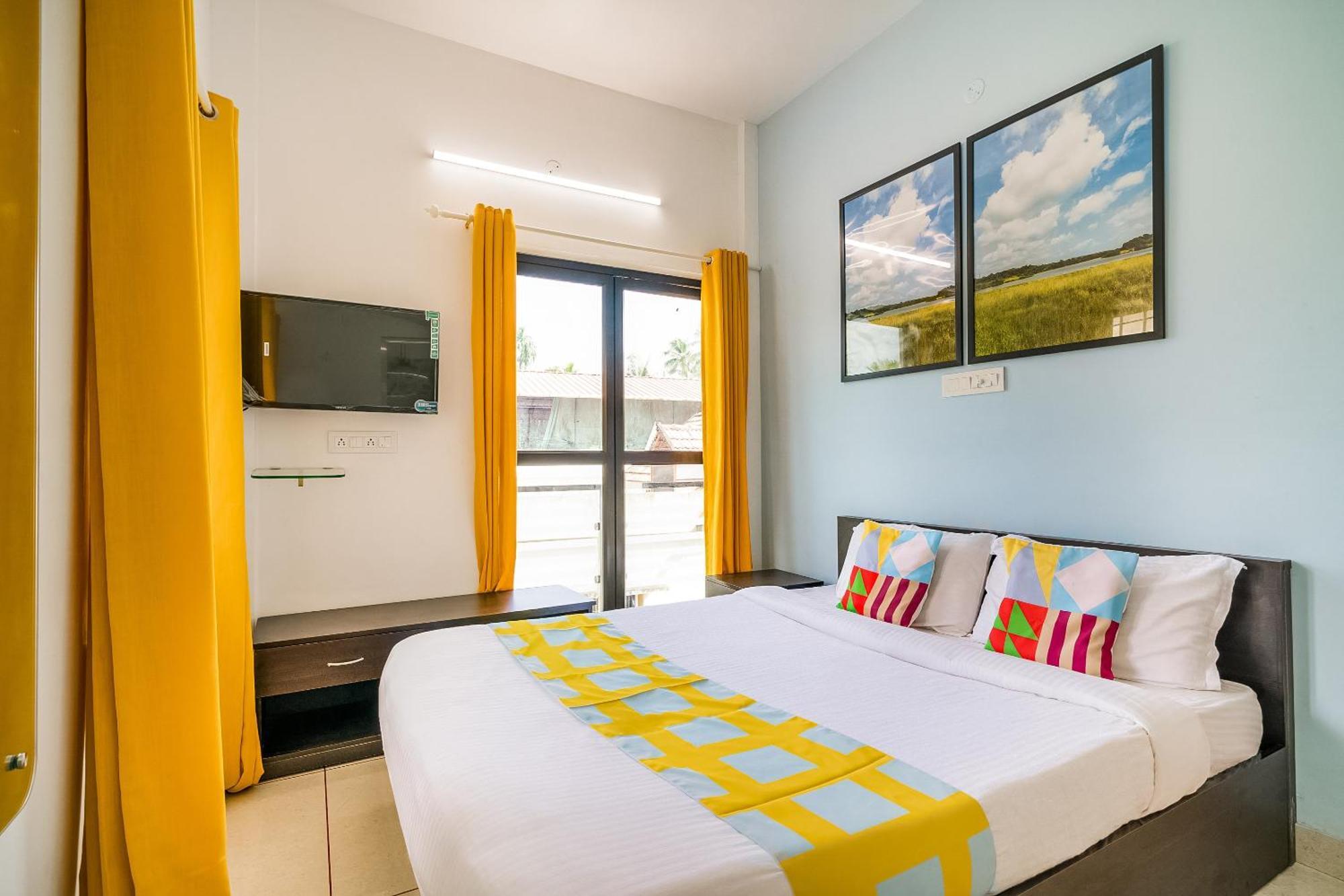 O Thykoodam Apartment