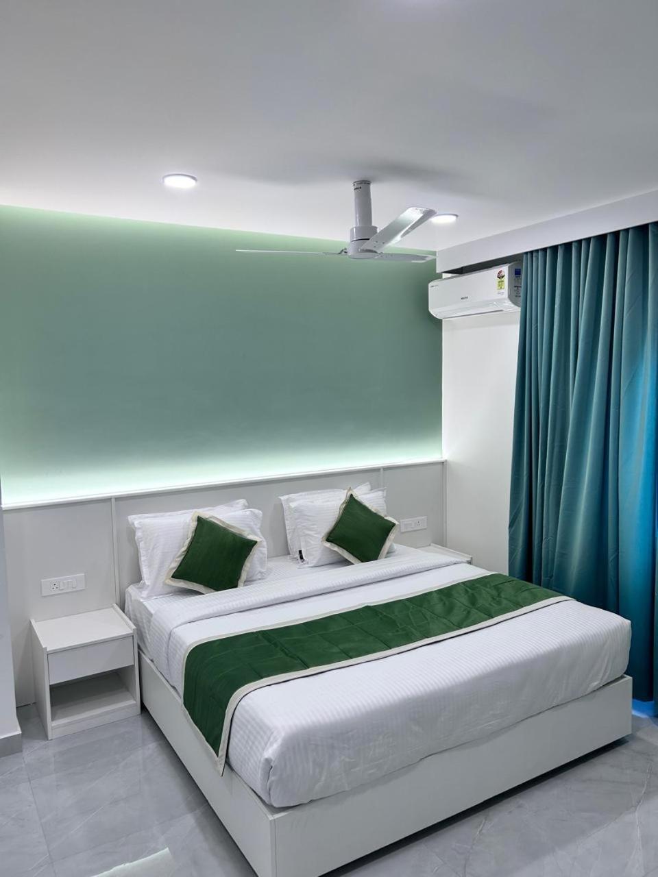 Grace Hotel 3*