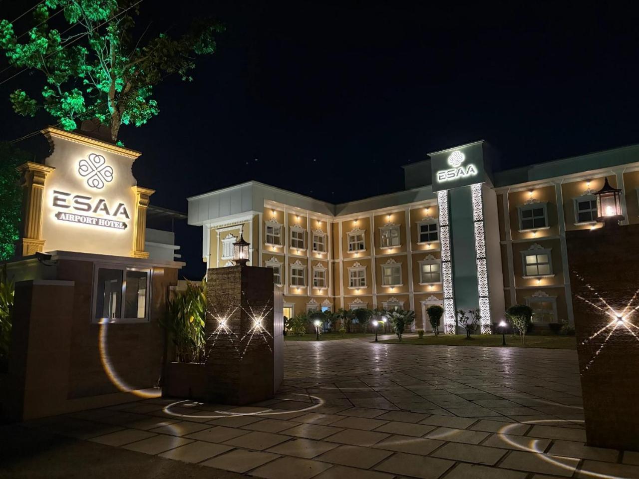 Esaa Airport Hotel Kochi
