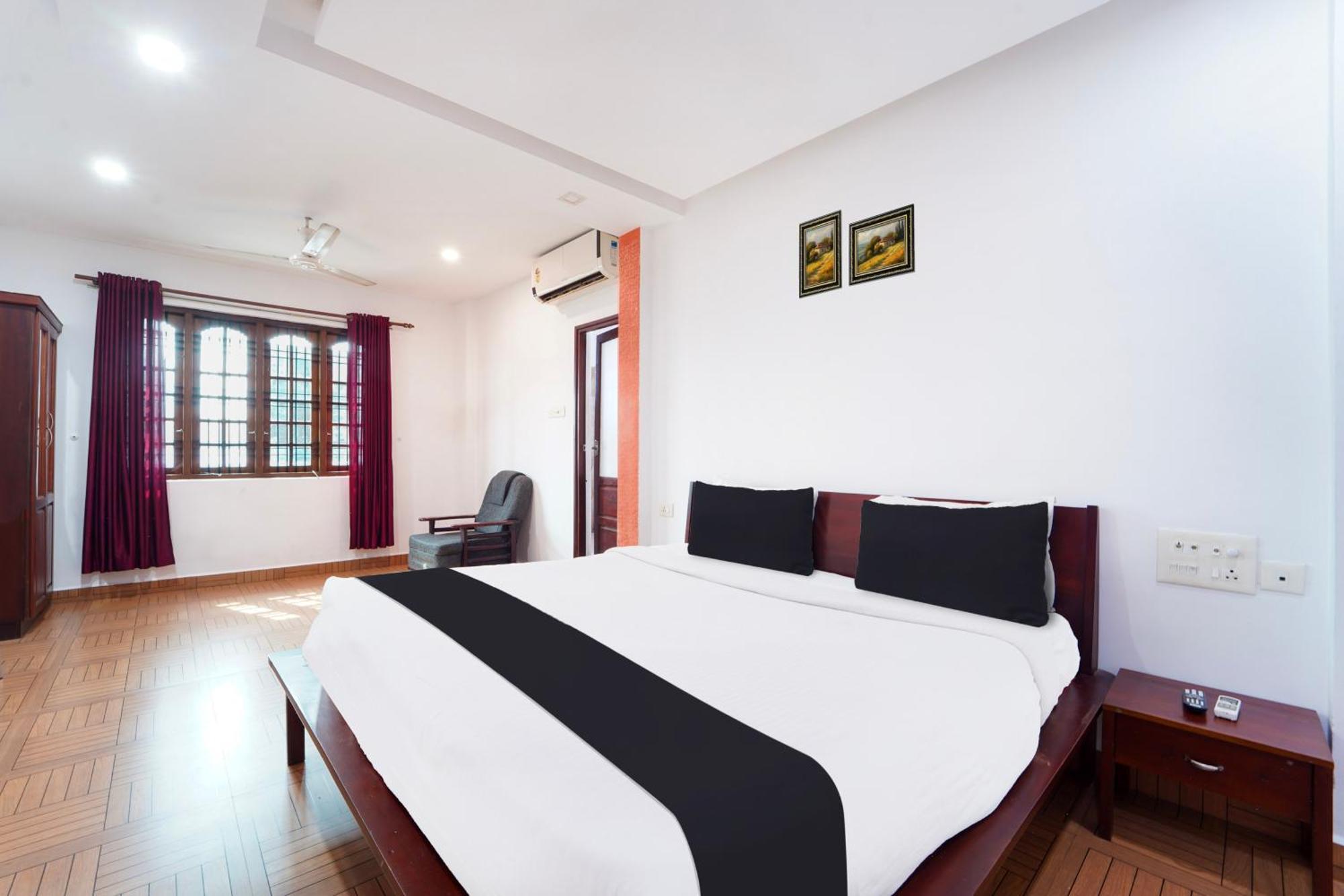 Super Townhouse Center Ernakulam Hotel 3*