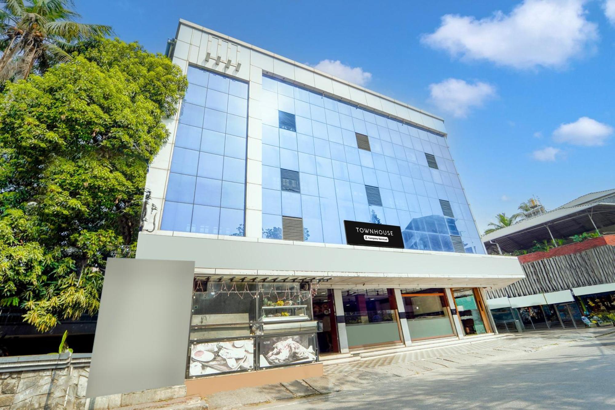 Super Townhouse Center Ernakulam 3* Kochi