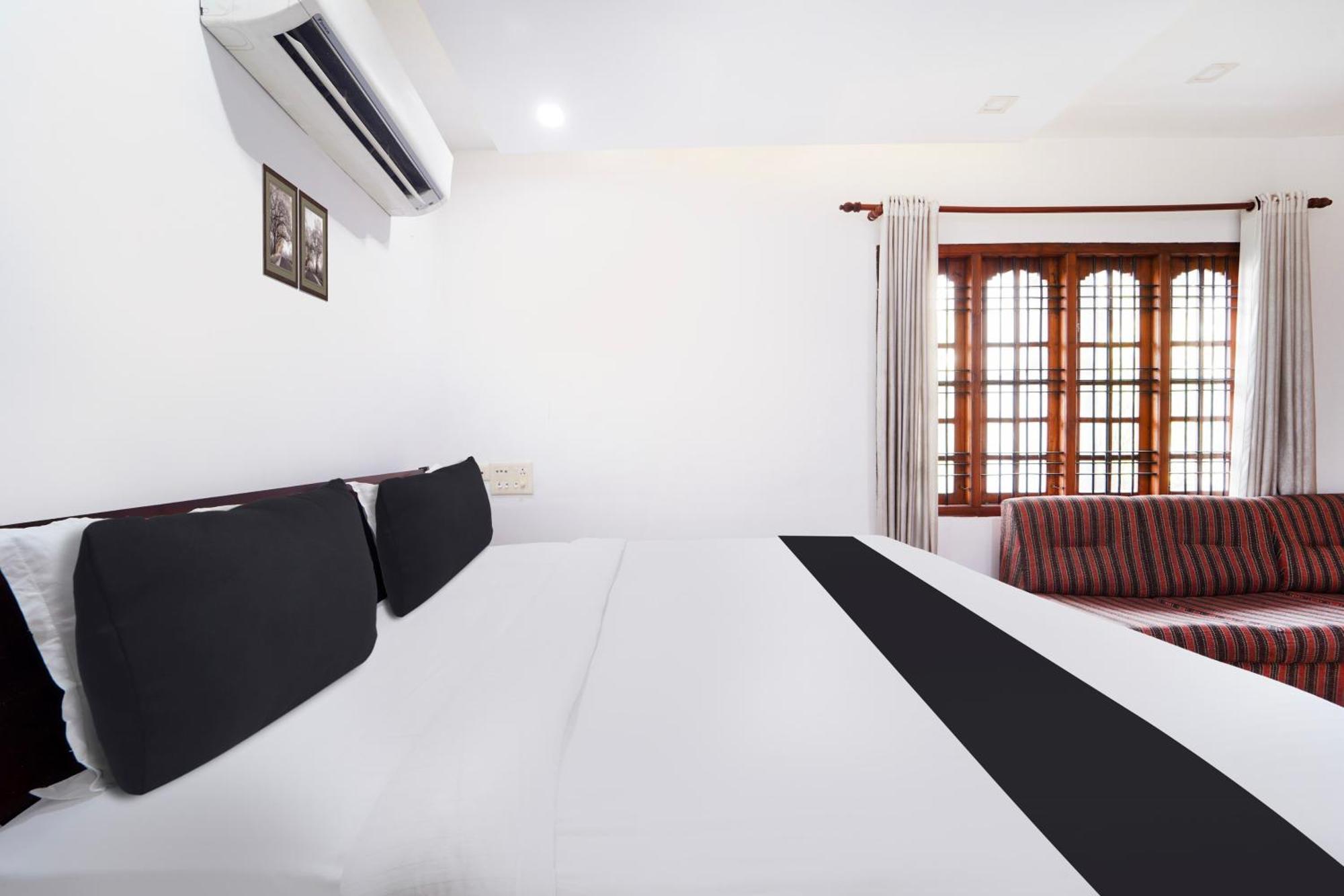 Super Townhouse Center Ernakulam Hotel Kochi