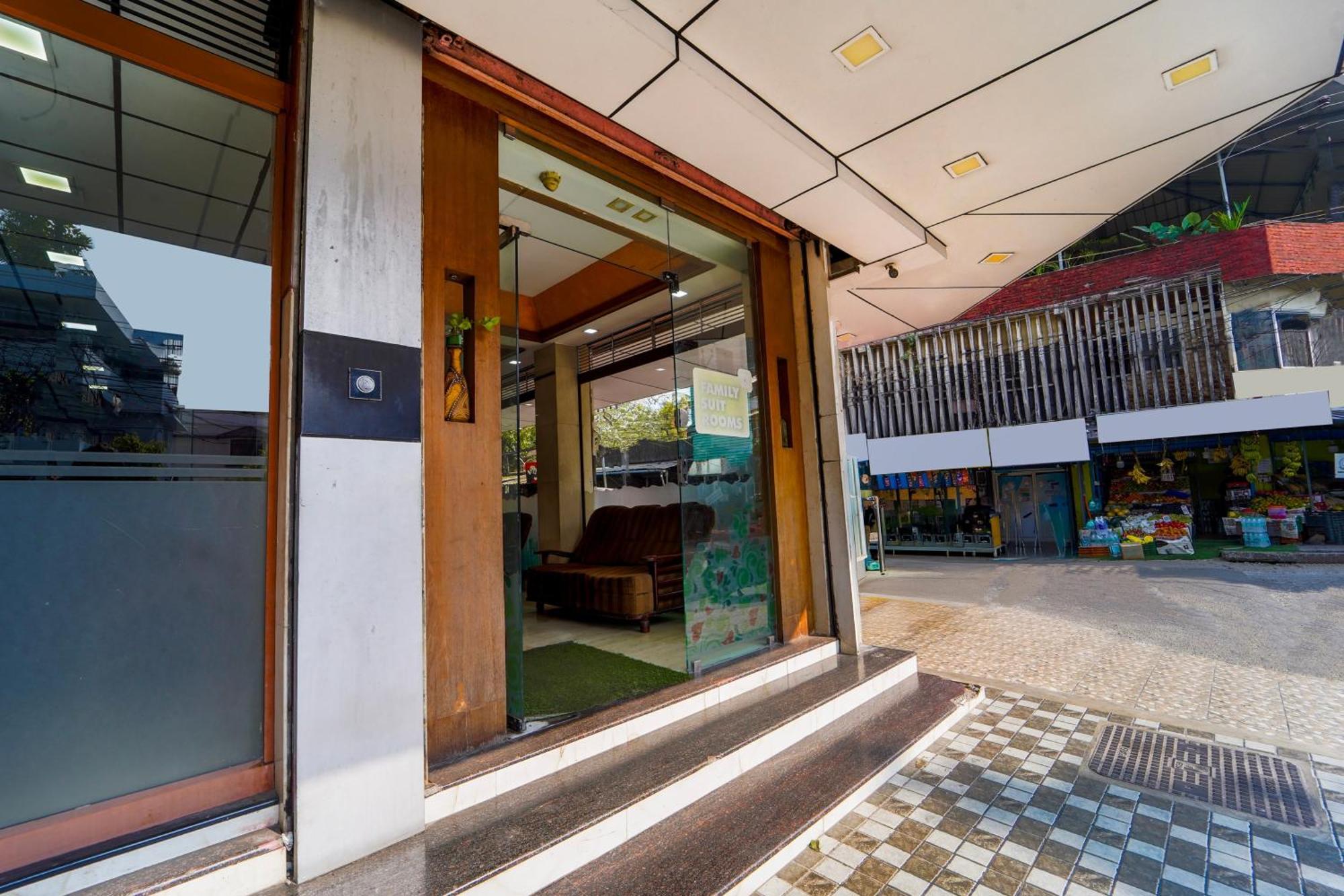 Super Townhouse Center Ernakulam