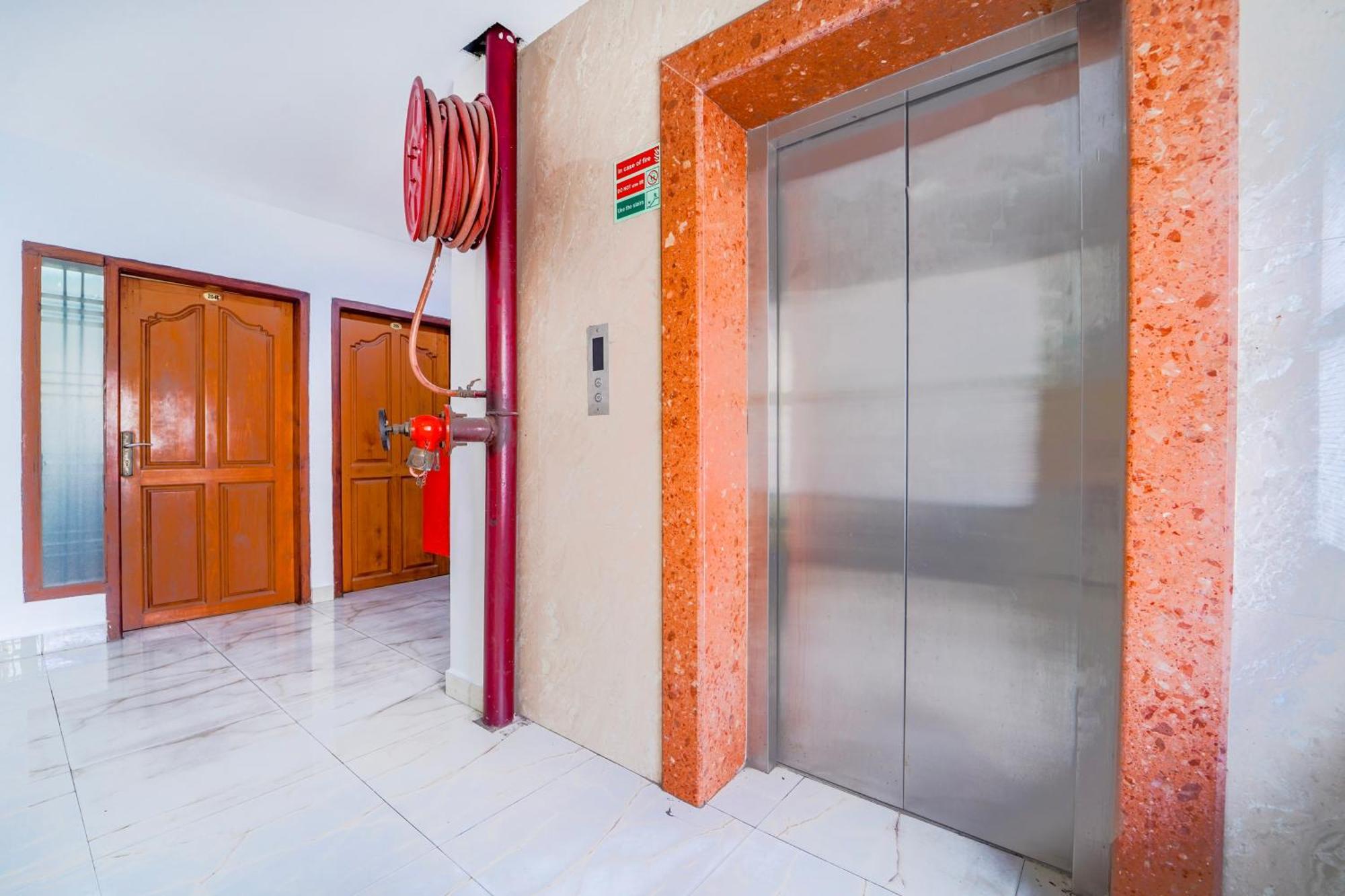 Super Townhouse Center Ernakulam Hotel 3*