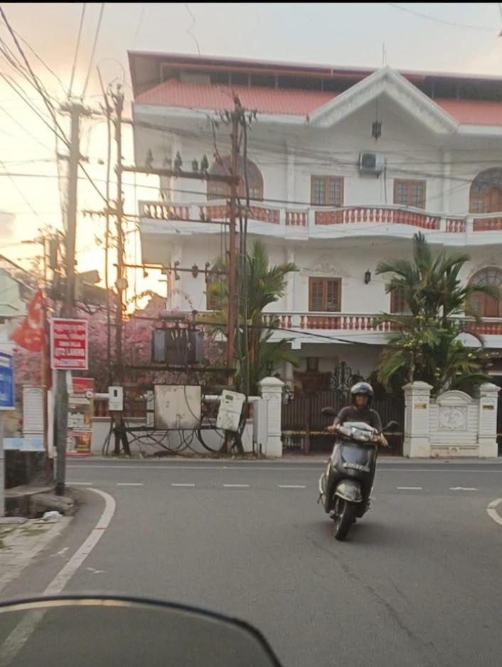 The Cave House * Kochi