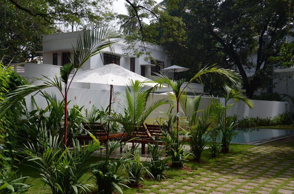 Gate - A Cgh Earth Saha Experience Kochi