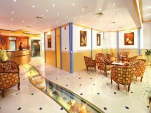 Grand Seasons Hotel 3*