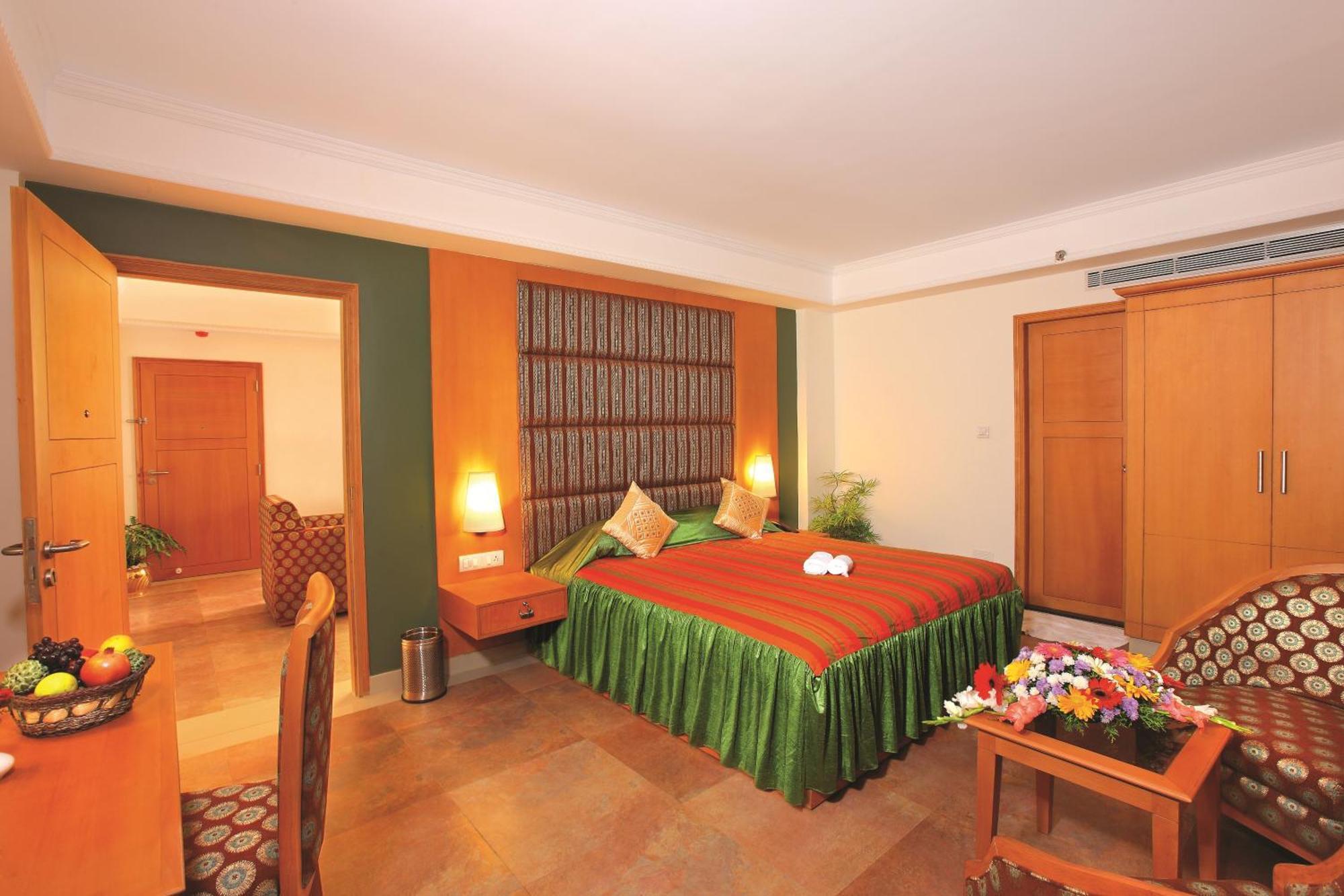 Hotel The Classik Kochi