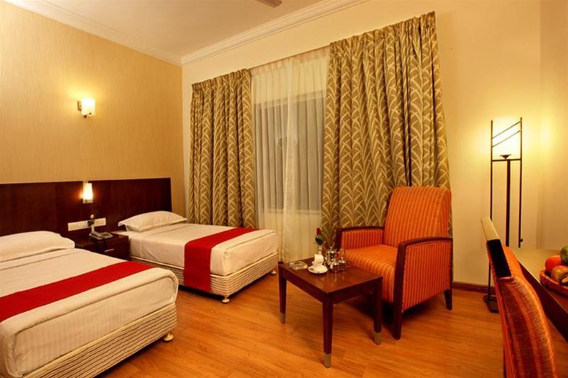 Hotel The Senate Kochi